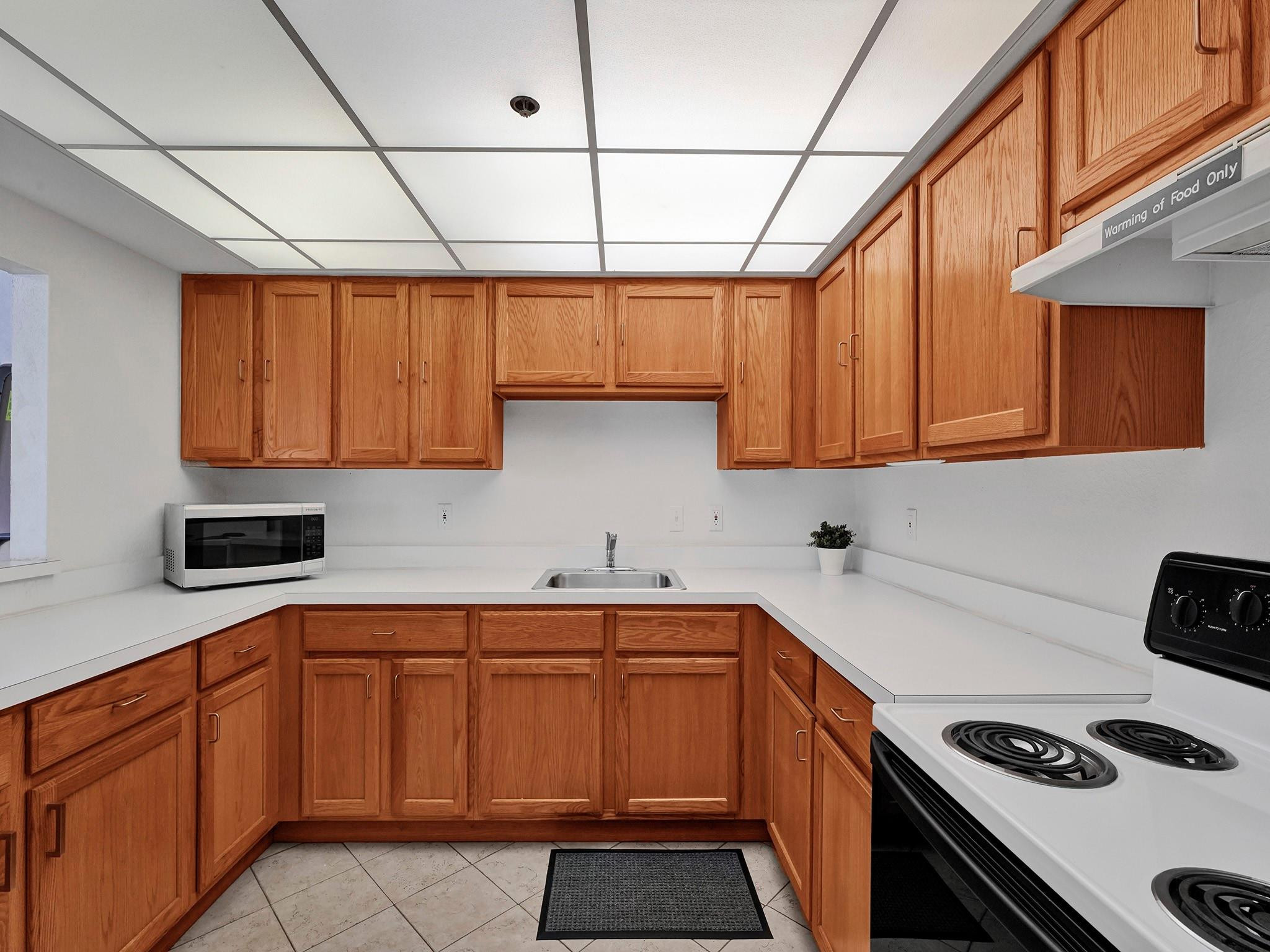 Kings Park Garden Apts Co - Residential Lease
