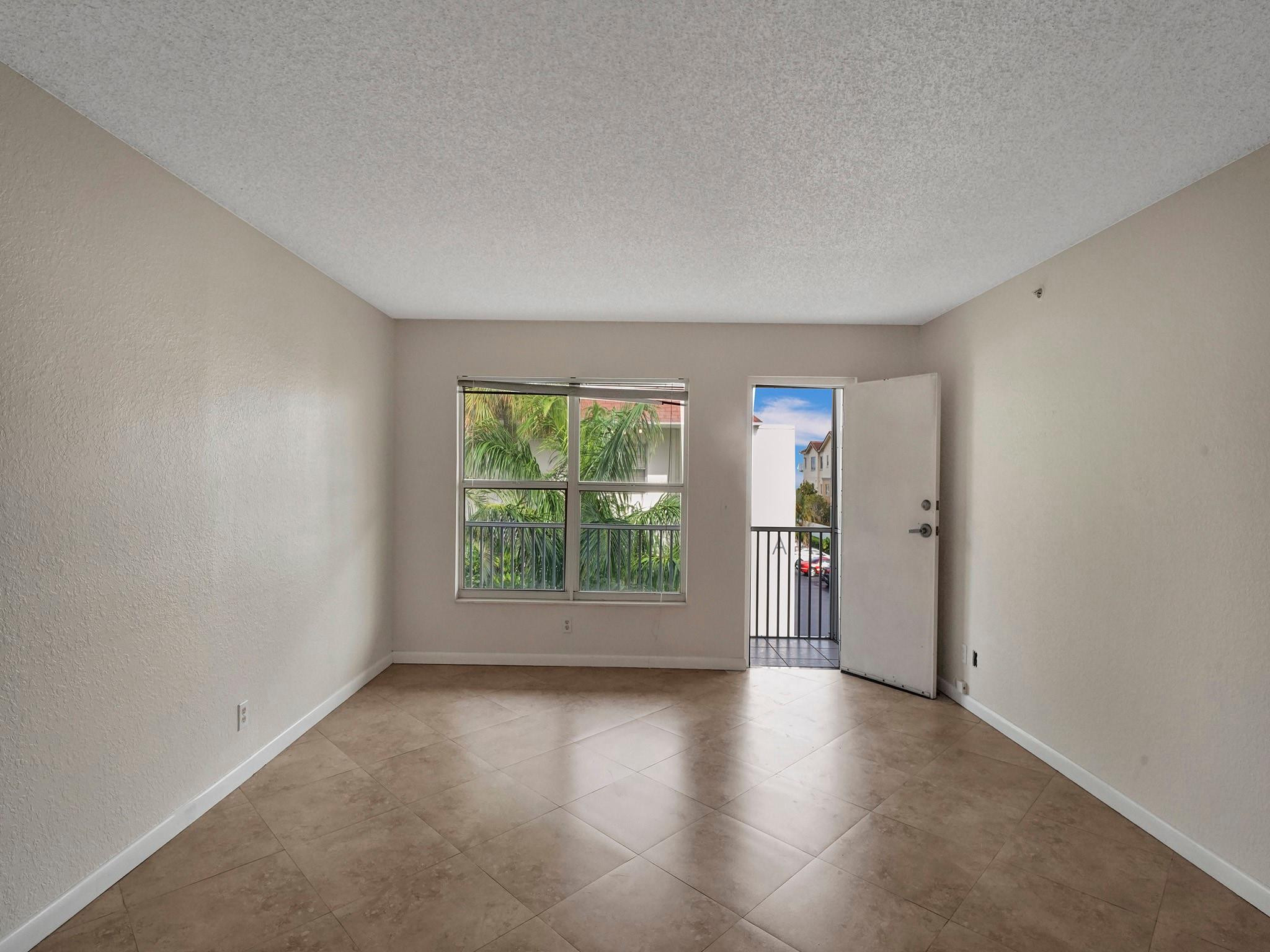 Kings Park Garden Apts Co - Residential Lease
