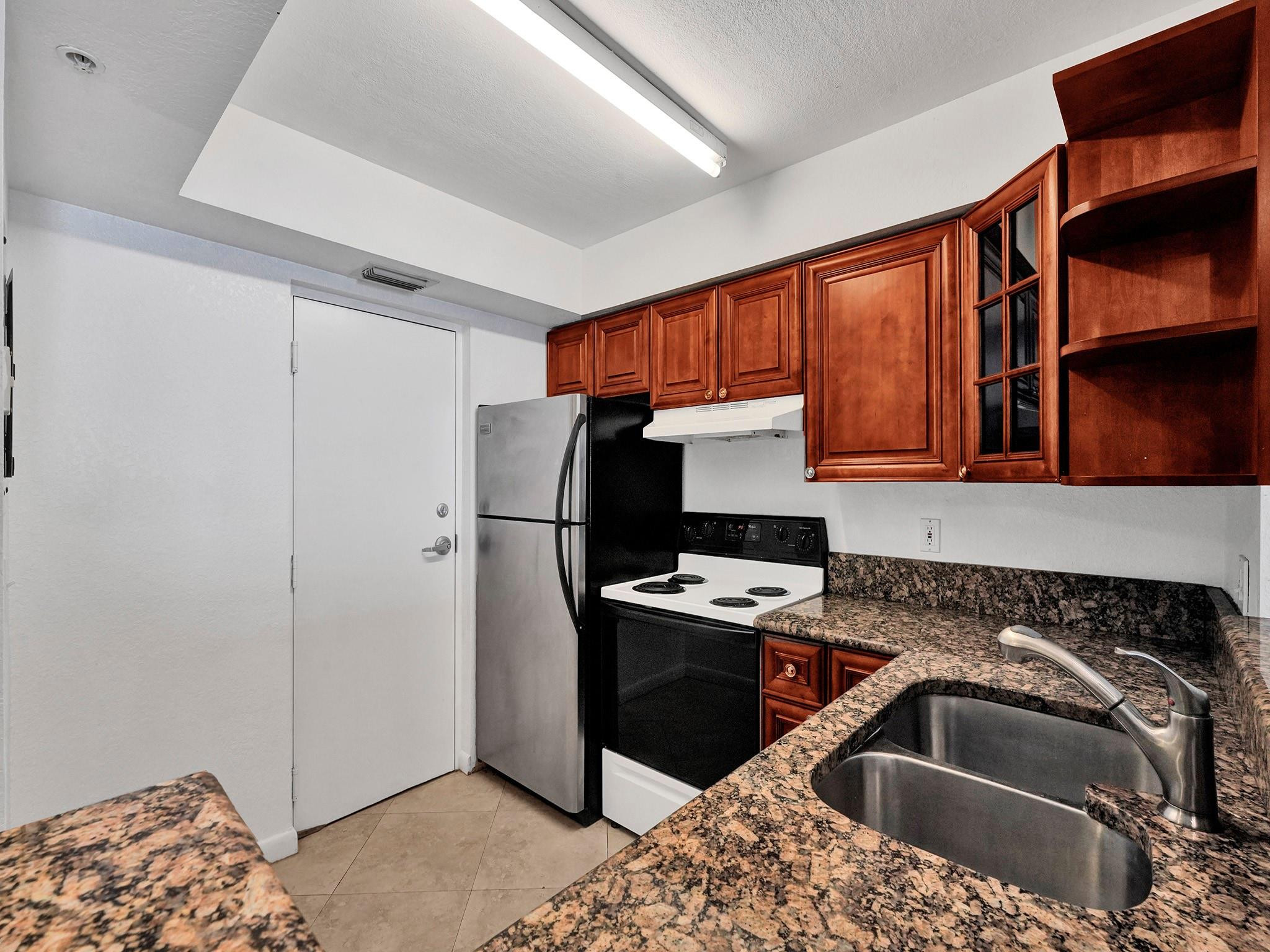 Kings Park Garden Apts Co - Residential Lease
