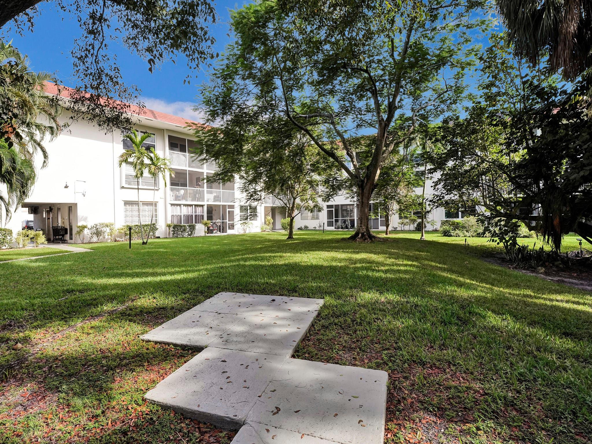 Kings Park Garden Apts Co - Residential Lease