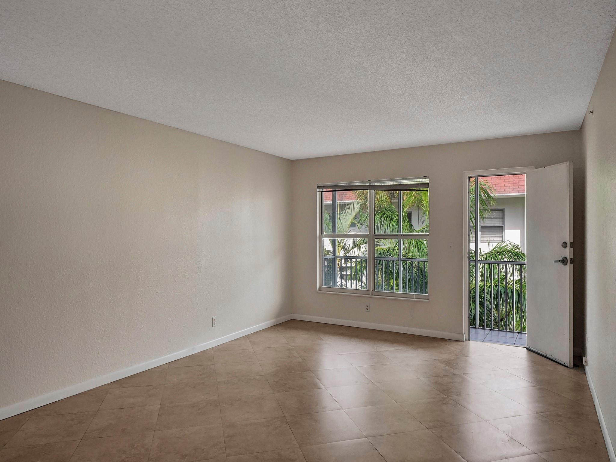 Kings Park Garden Apts Co - Residential Lease