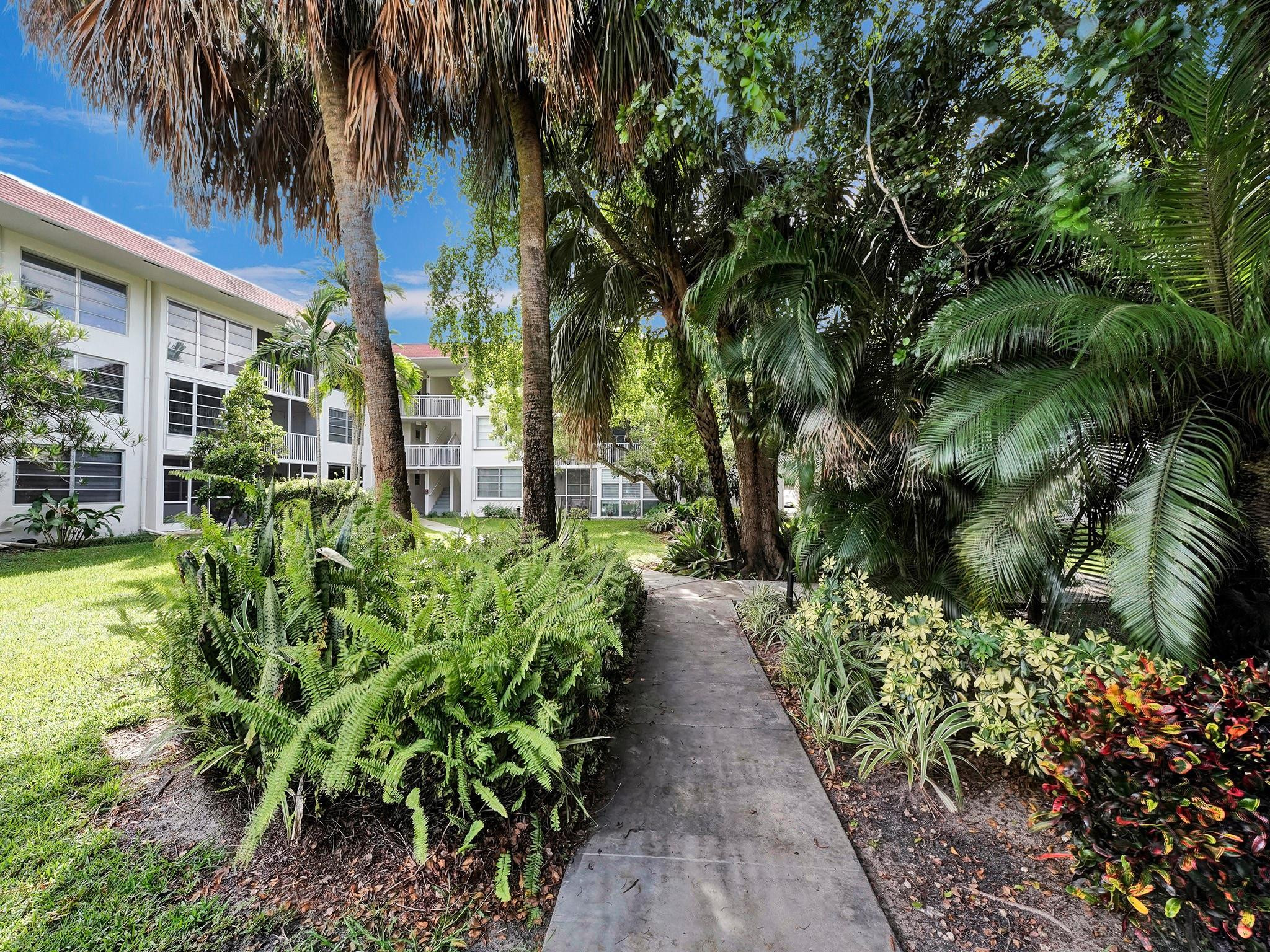 Kings Park Garden Apts Co - Residential Lease