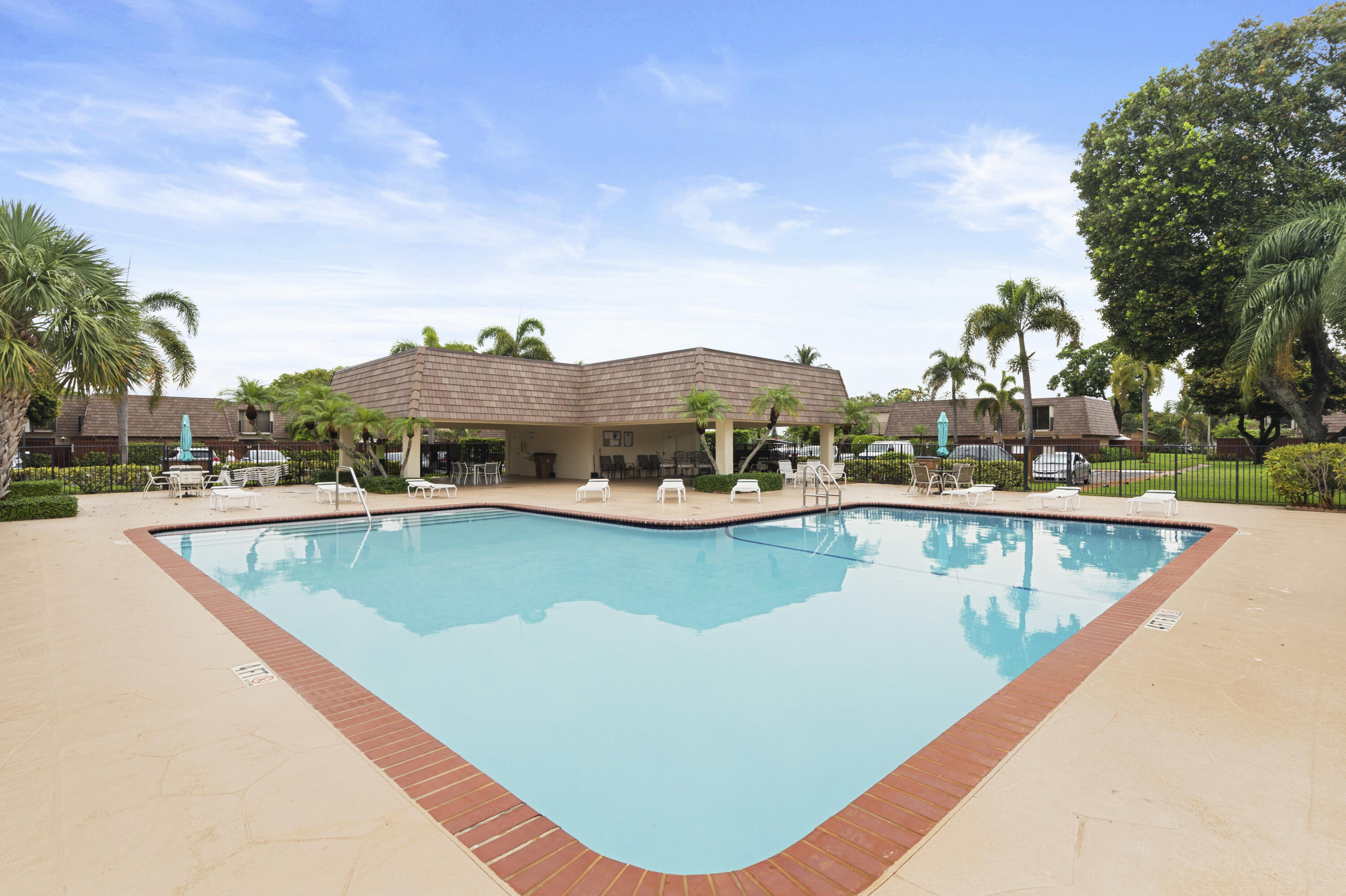 COURTYARDS OF WATERFORD - Residential