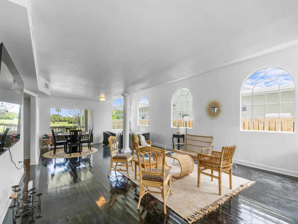 LAKE WORTH TOWN OF - Residential