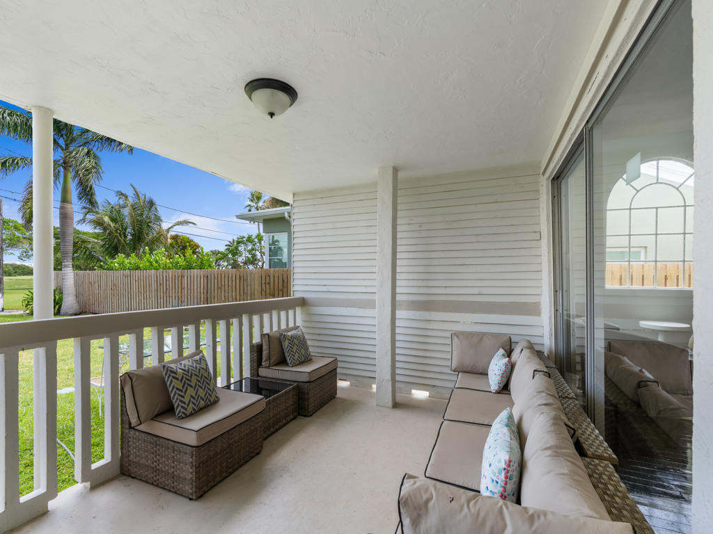 LAKE WORTH TOWN OF - Residential