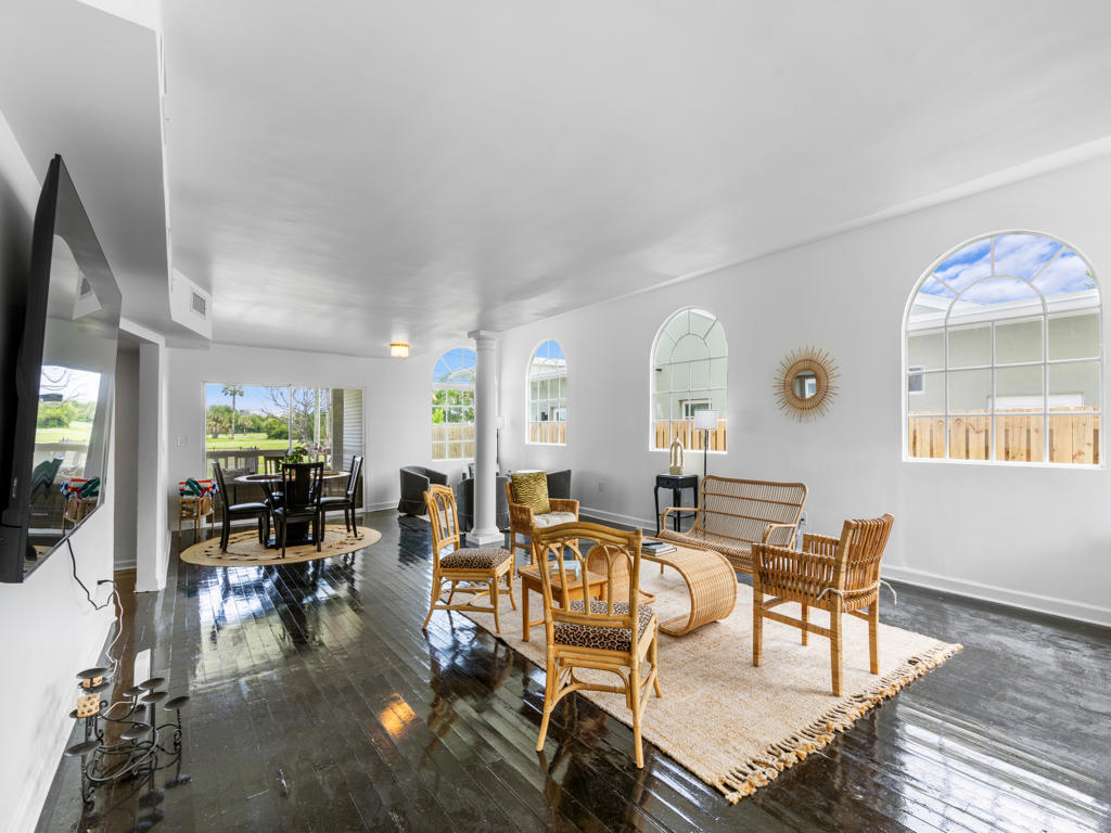 LAKE WORTH TOWN OF - Residential