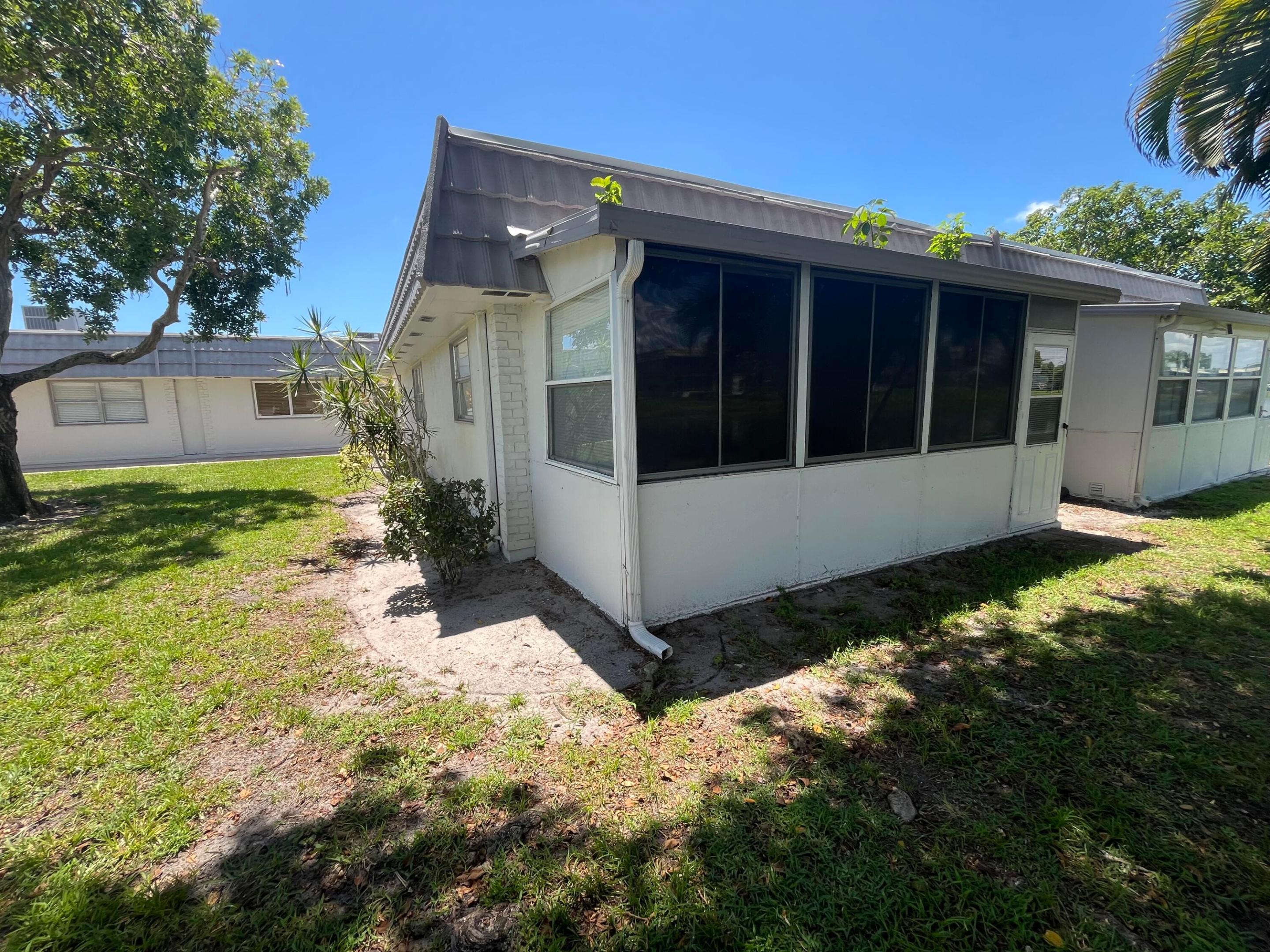 KINGS POINT - Residential