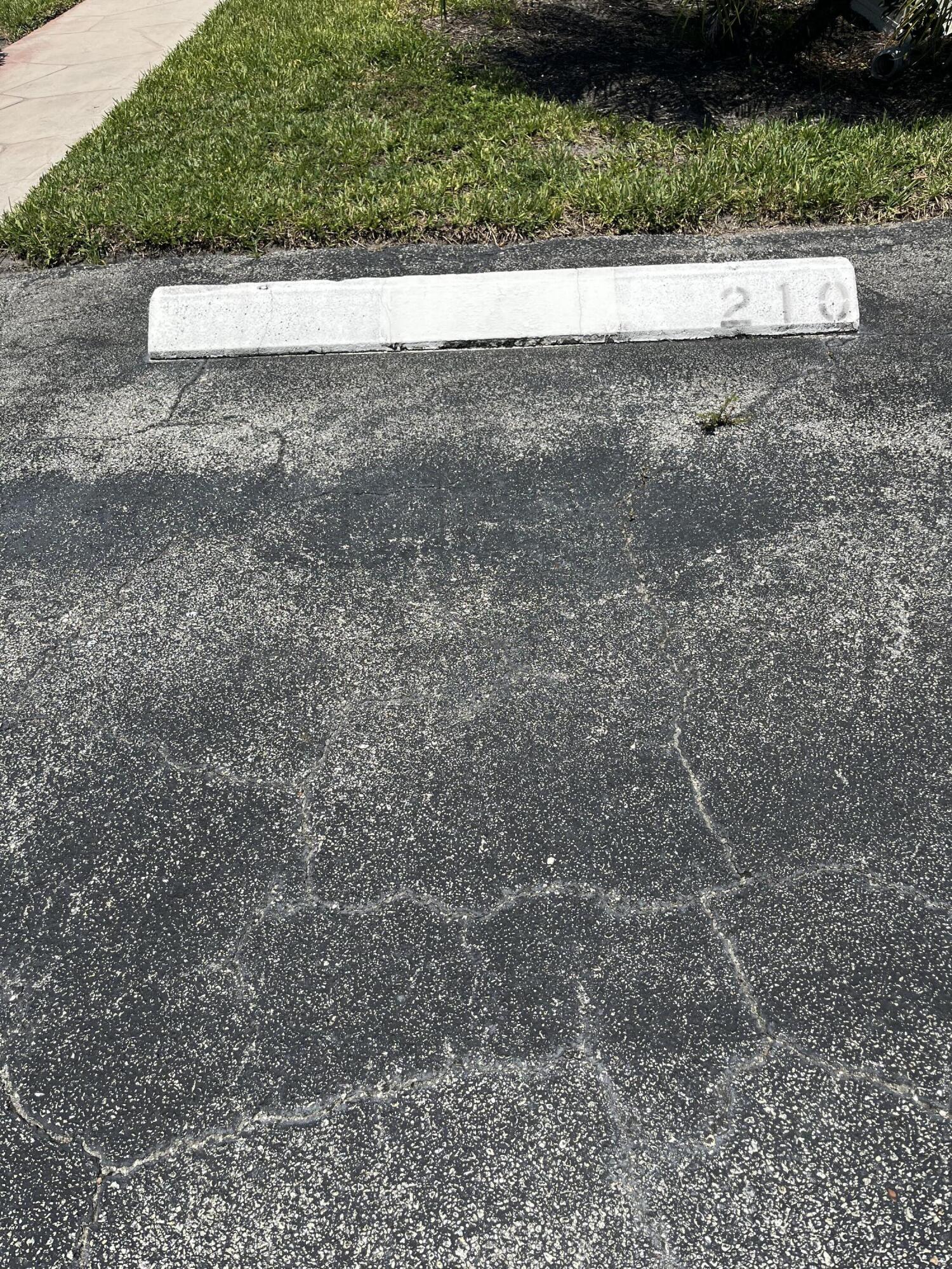 KINGS POINT - Residential