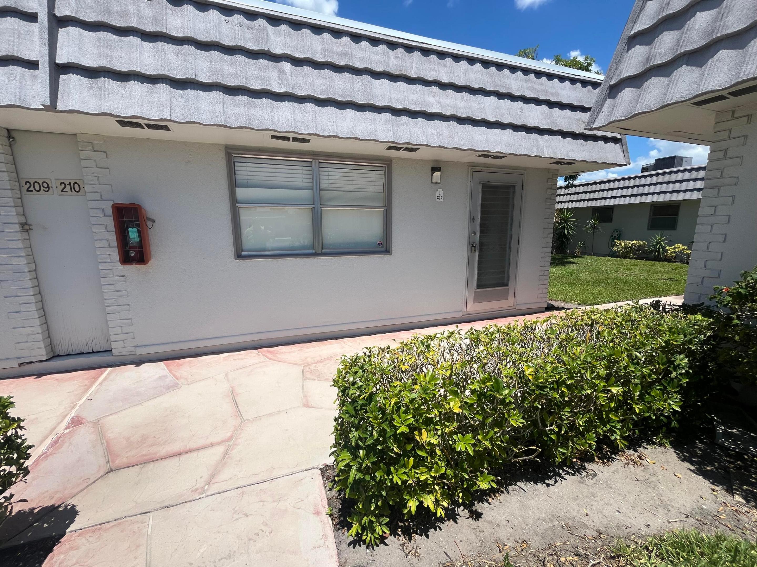 KINGS POINT - Residential