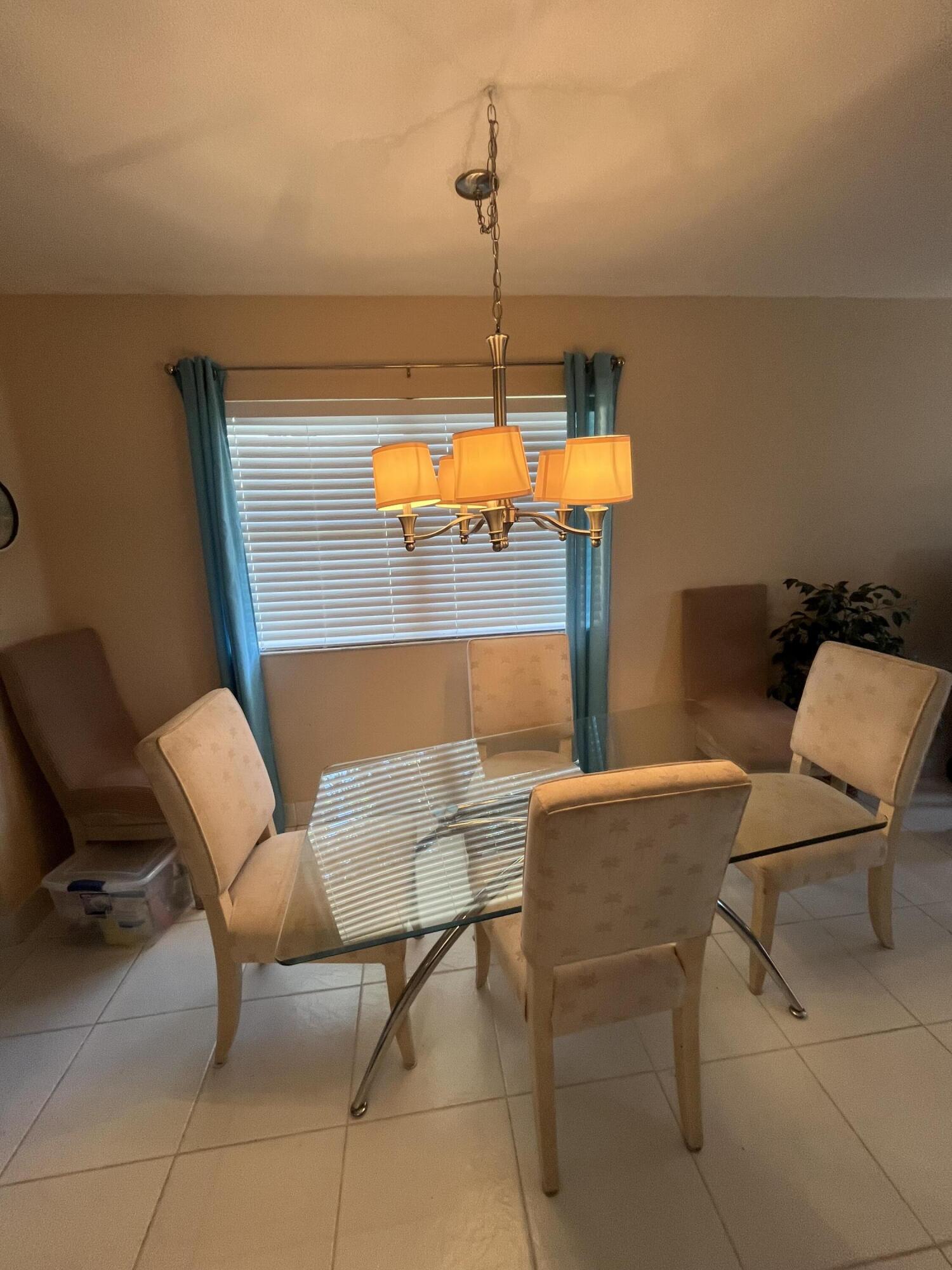 KINGS POINT - Residential