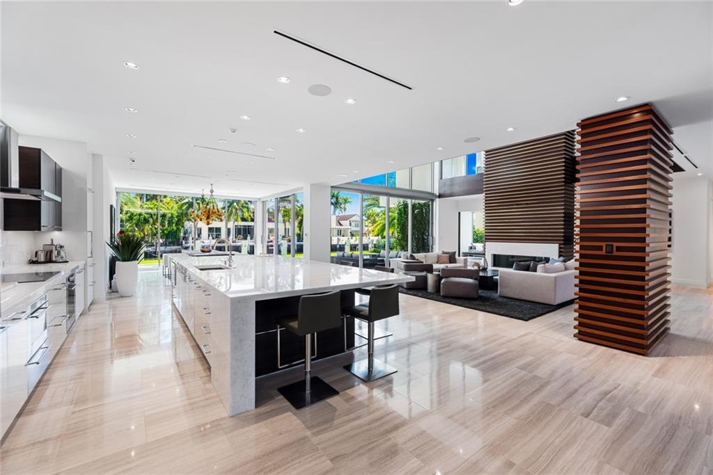 Las Olas - Residential