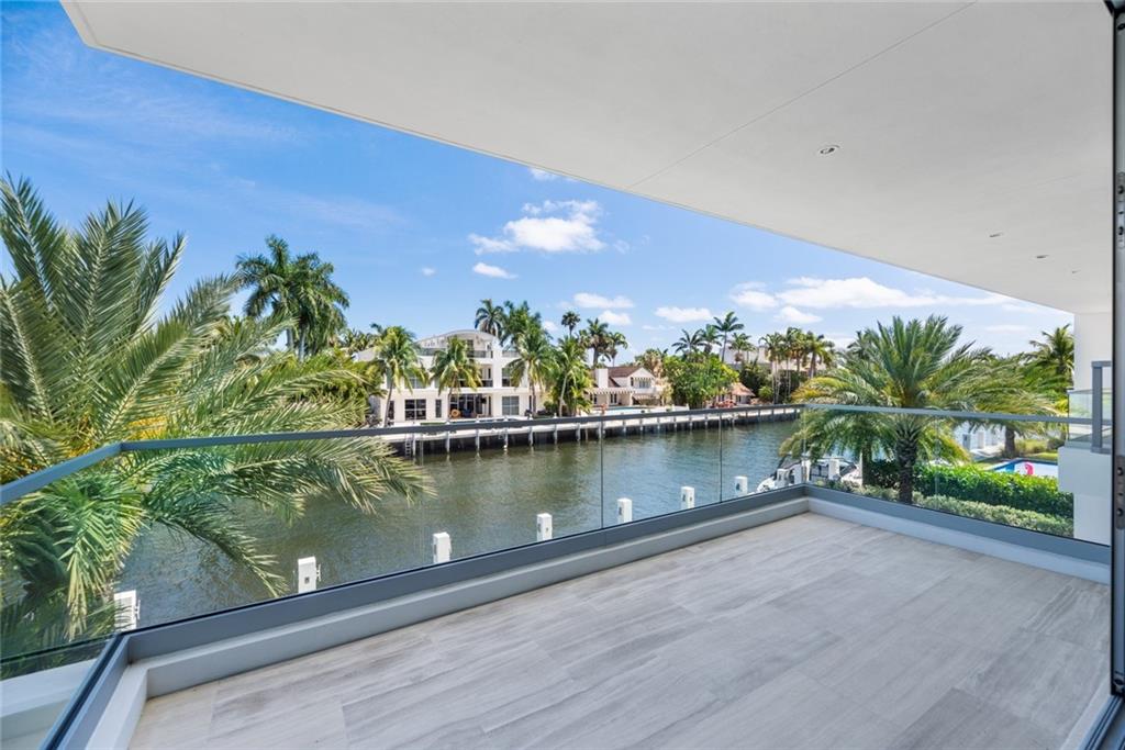 Las Olas - Residential