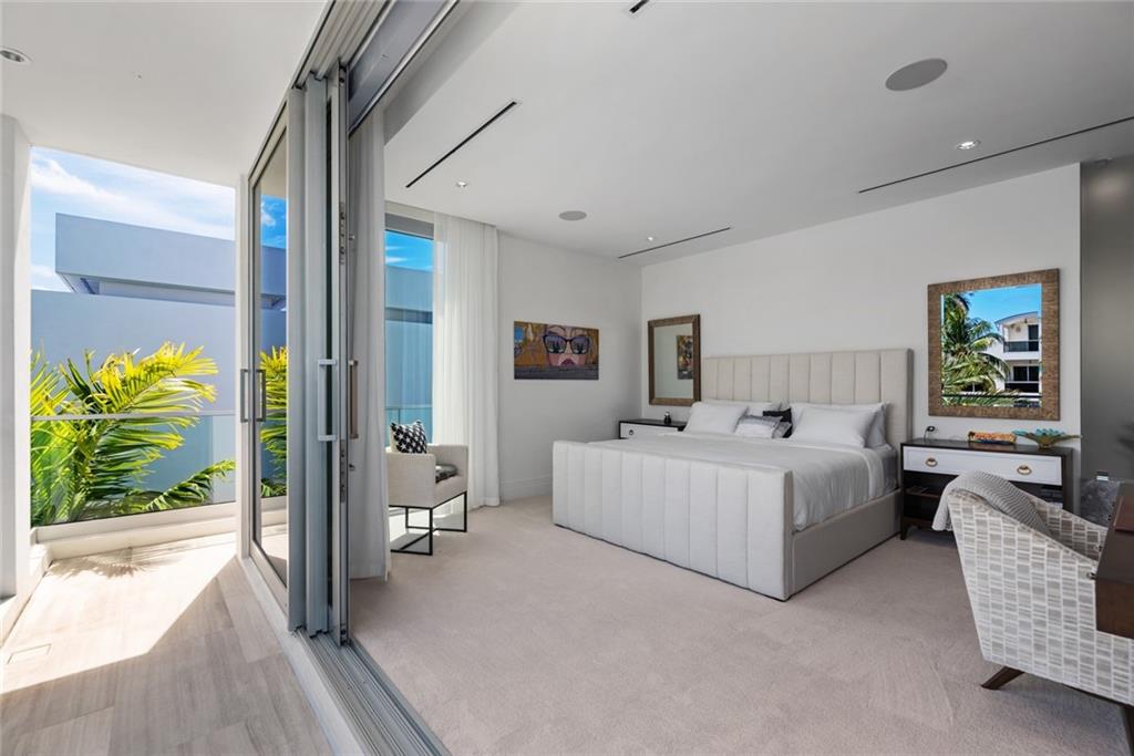 Las Olas - Residential