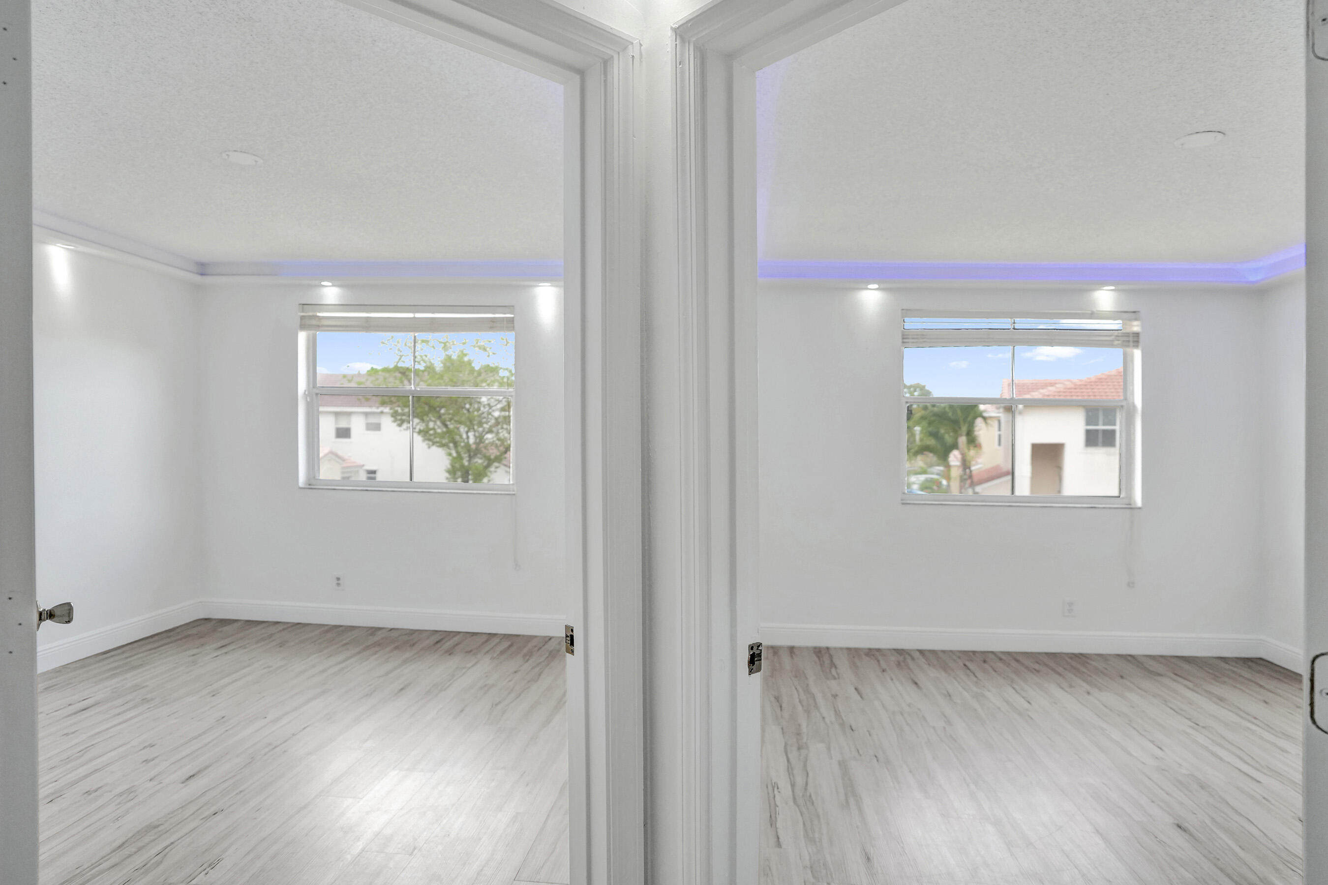 CORAL BAY - Residential