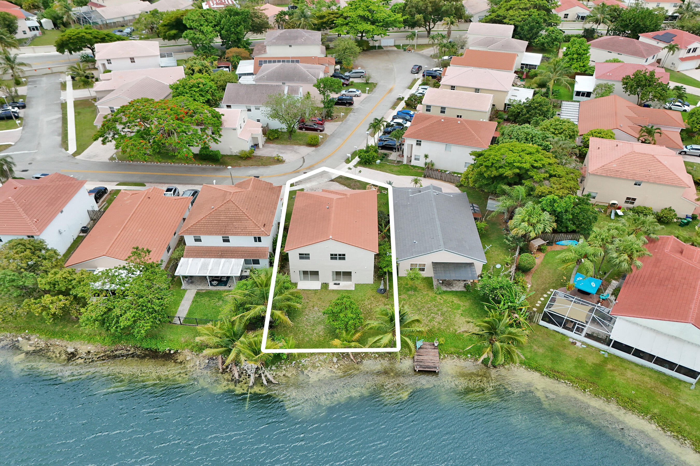 CORAL BAY - Residential