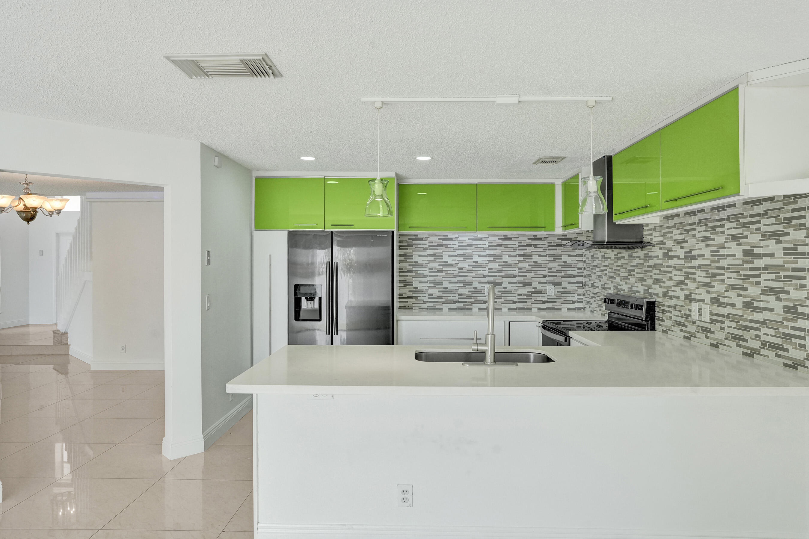 CORAL BAY - Residential