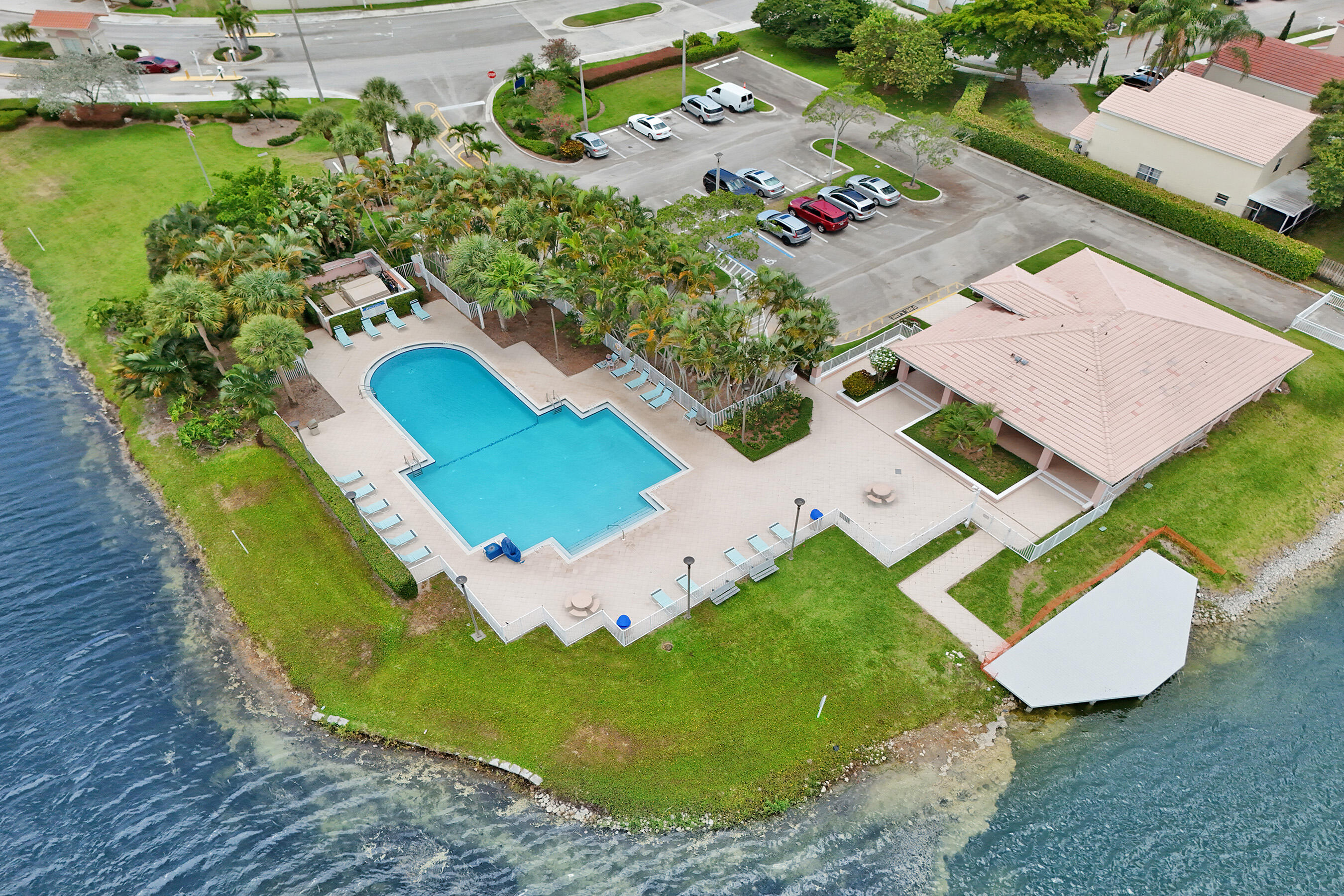 CORAL BAY - Residential