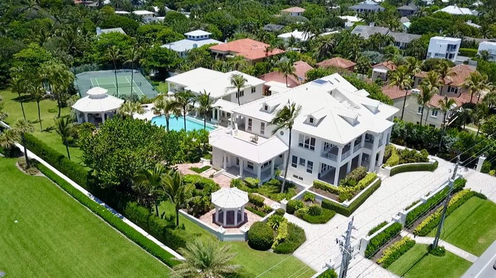 SIMMONS CAY - Residential