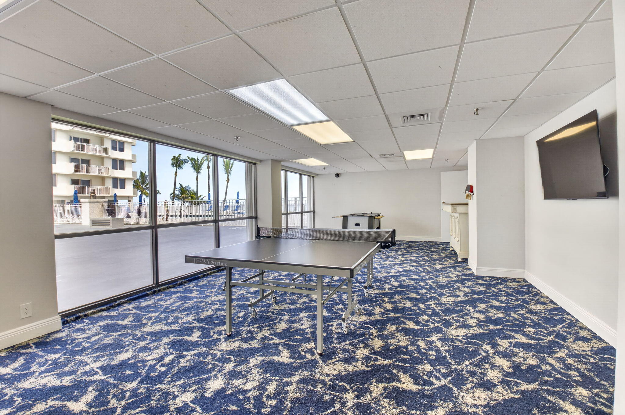 AMBASSADORS EAST - Residential Lease