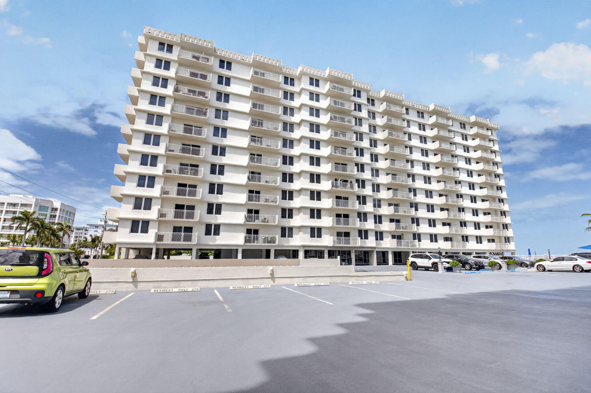 AMBASSADORS EAST - Residential Lease