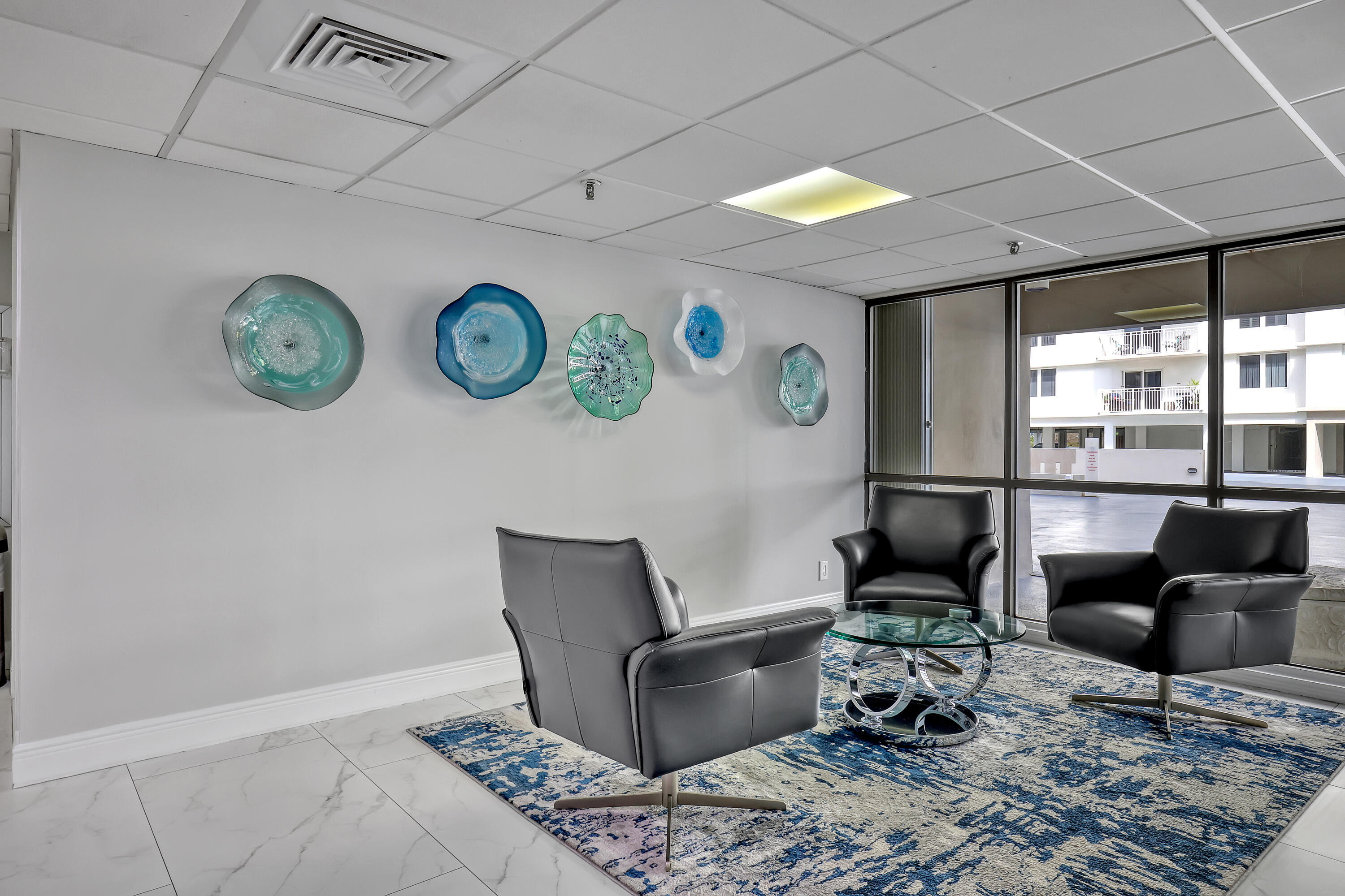 AMBASSADORS EAST - Residential Lease