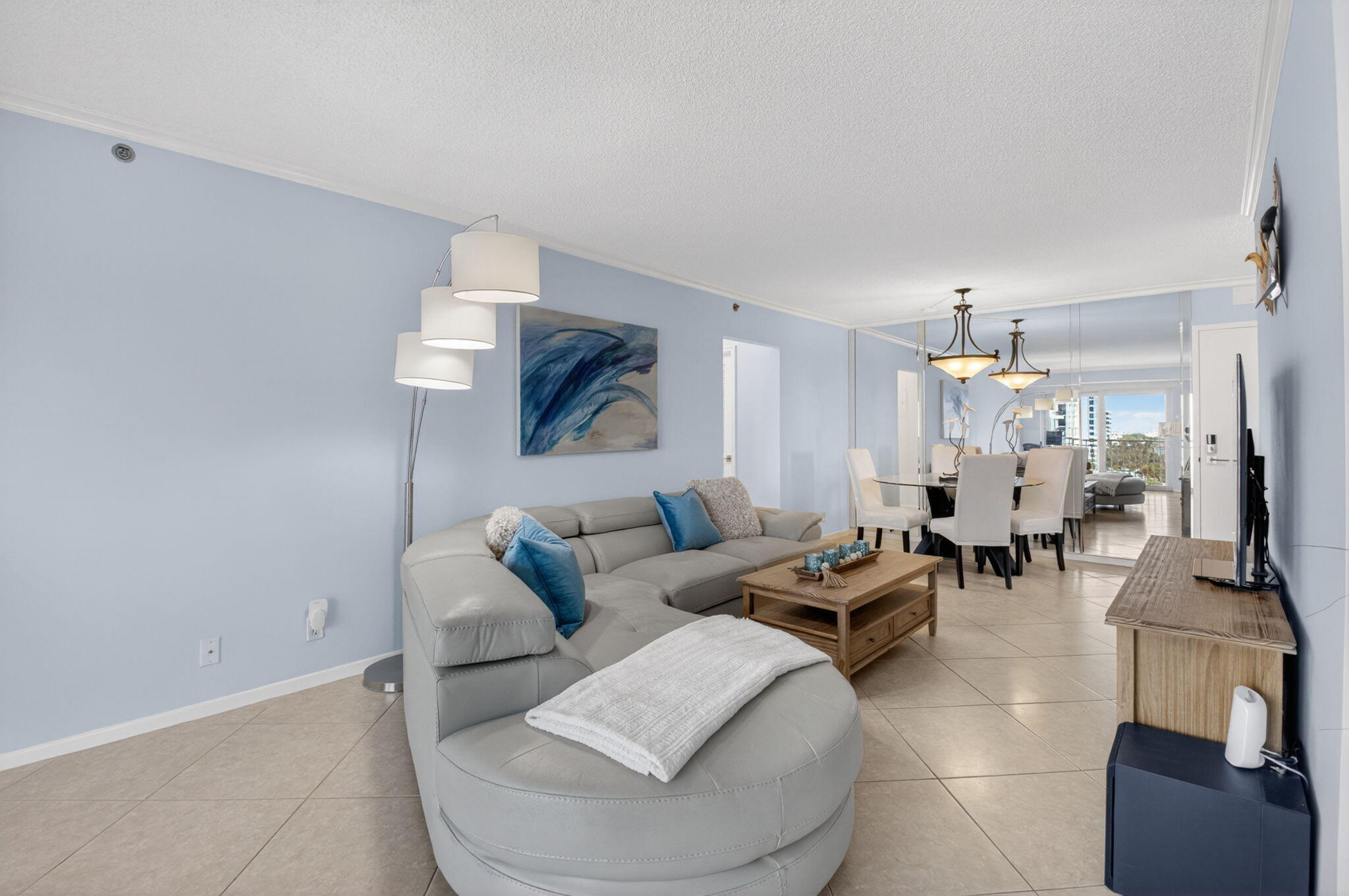 AMBASSADORS EAST - Residential Lease