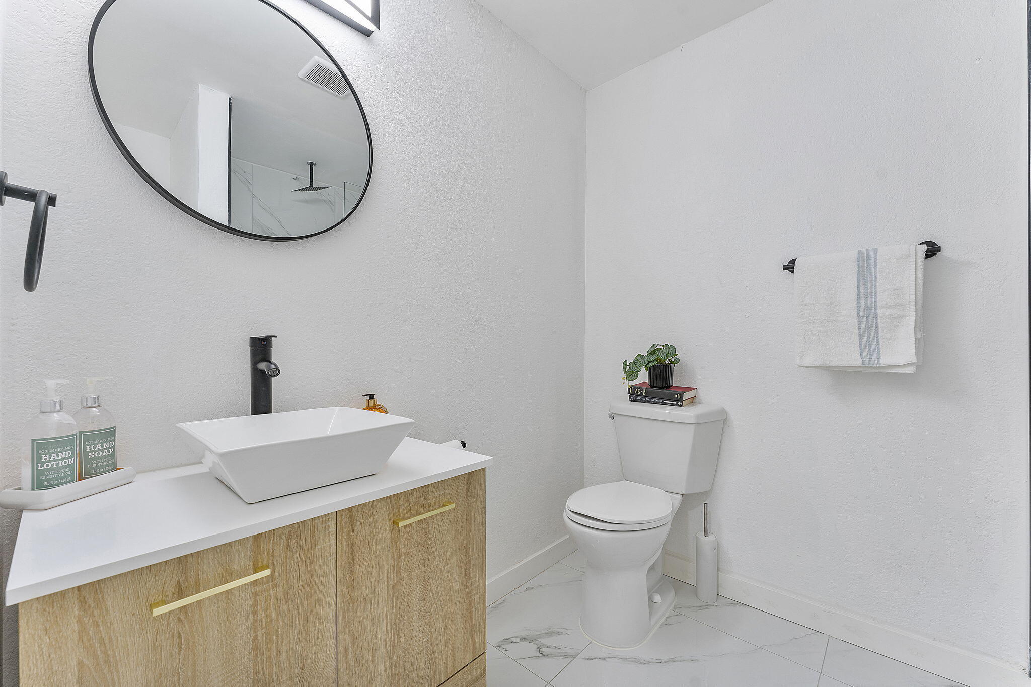 LAST CHANCE VILLAGE - Residential Lease