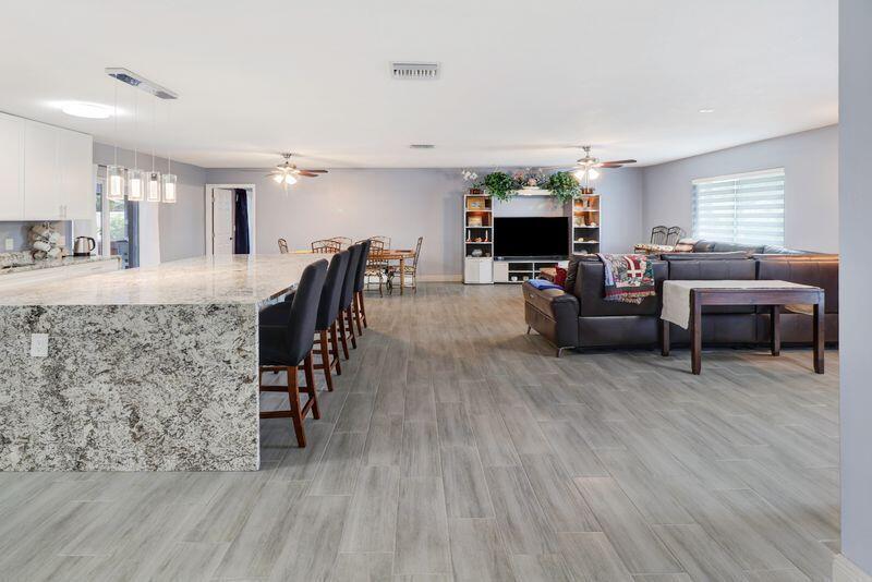 YACHTMANS COVE - Residential Lease