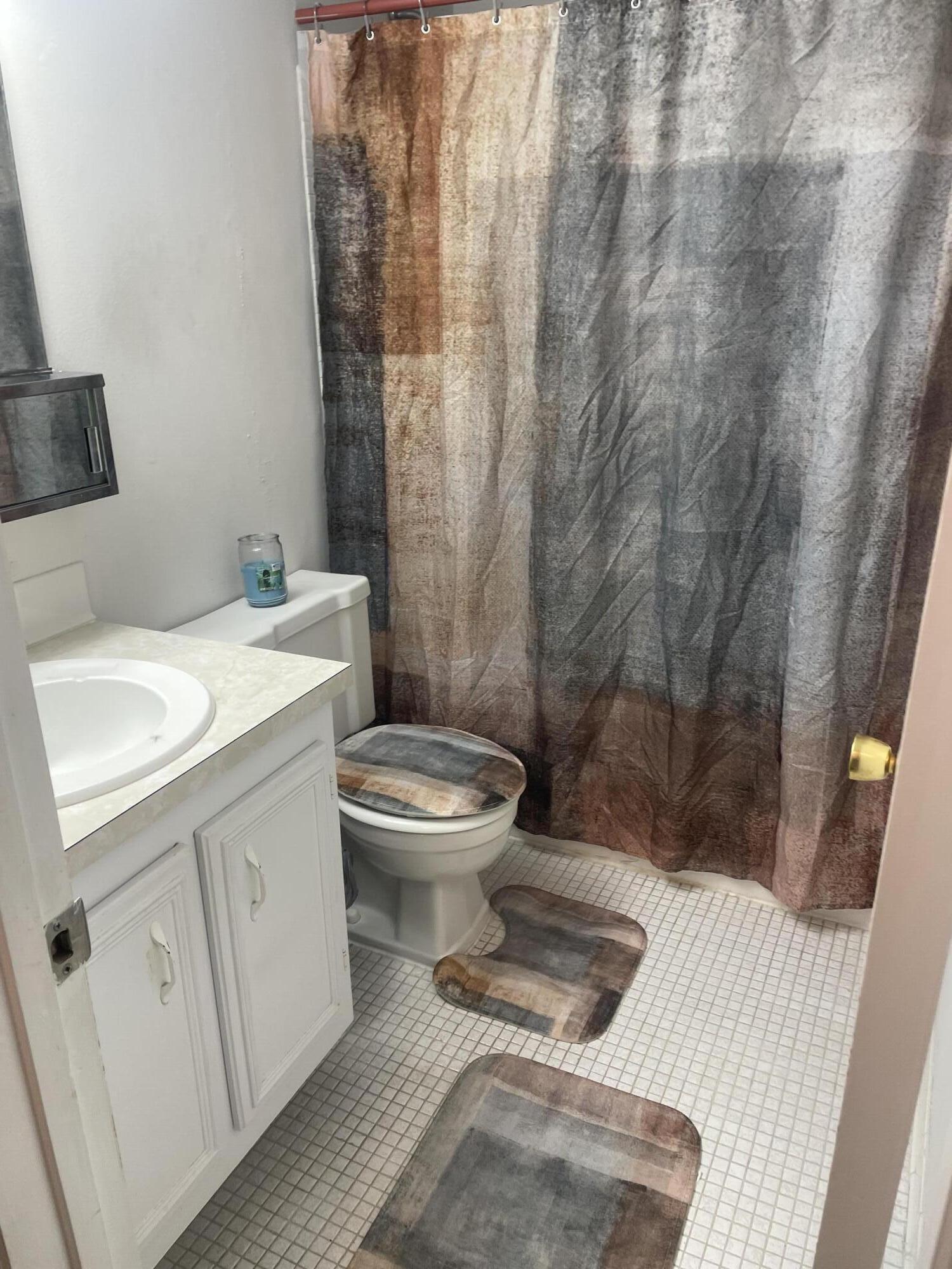 SNUG HARBOR GARDENS CONDO - Residential