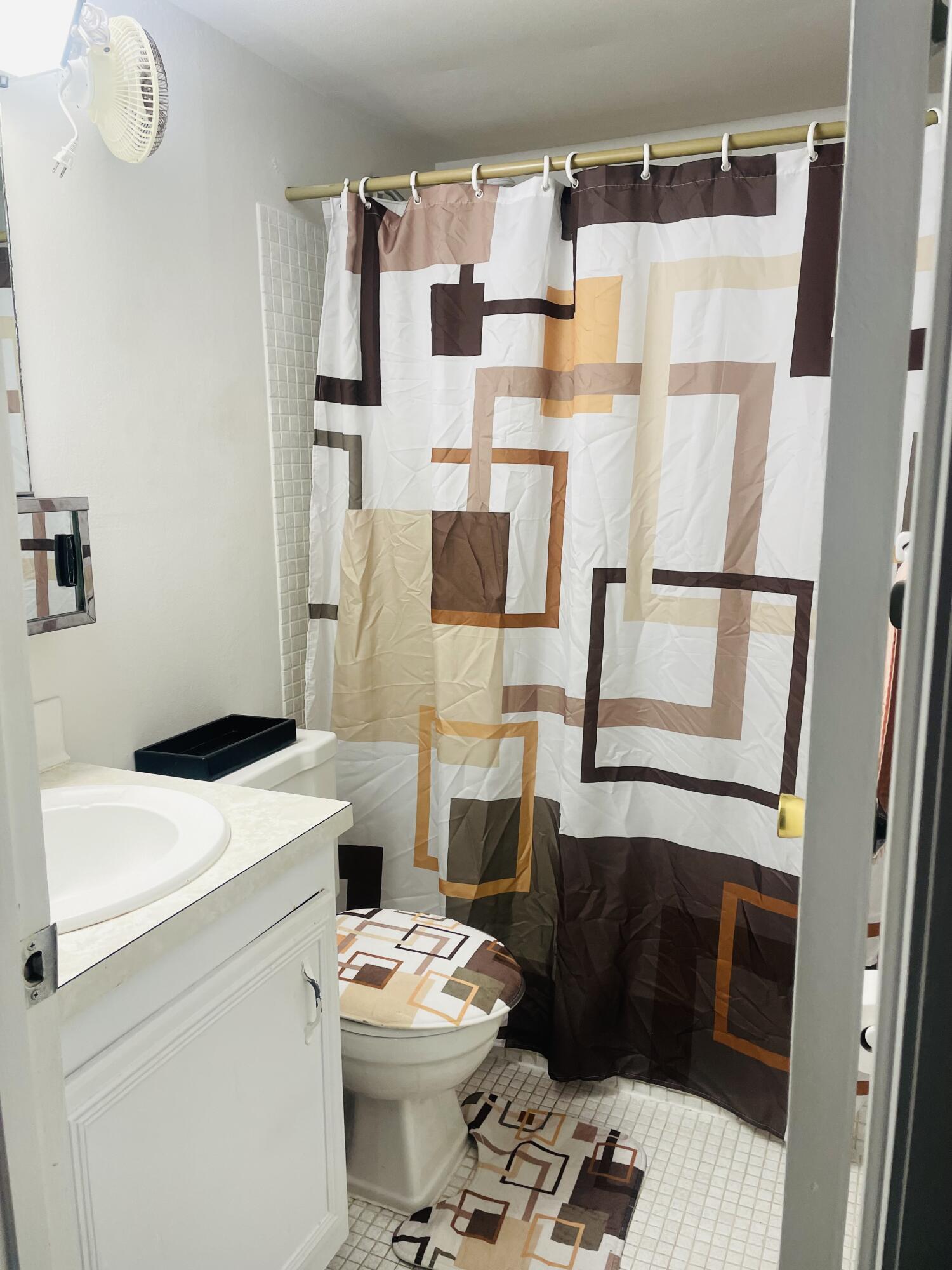 SNUG HARBOR GARDENS CONDO - Residential