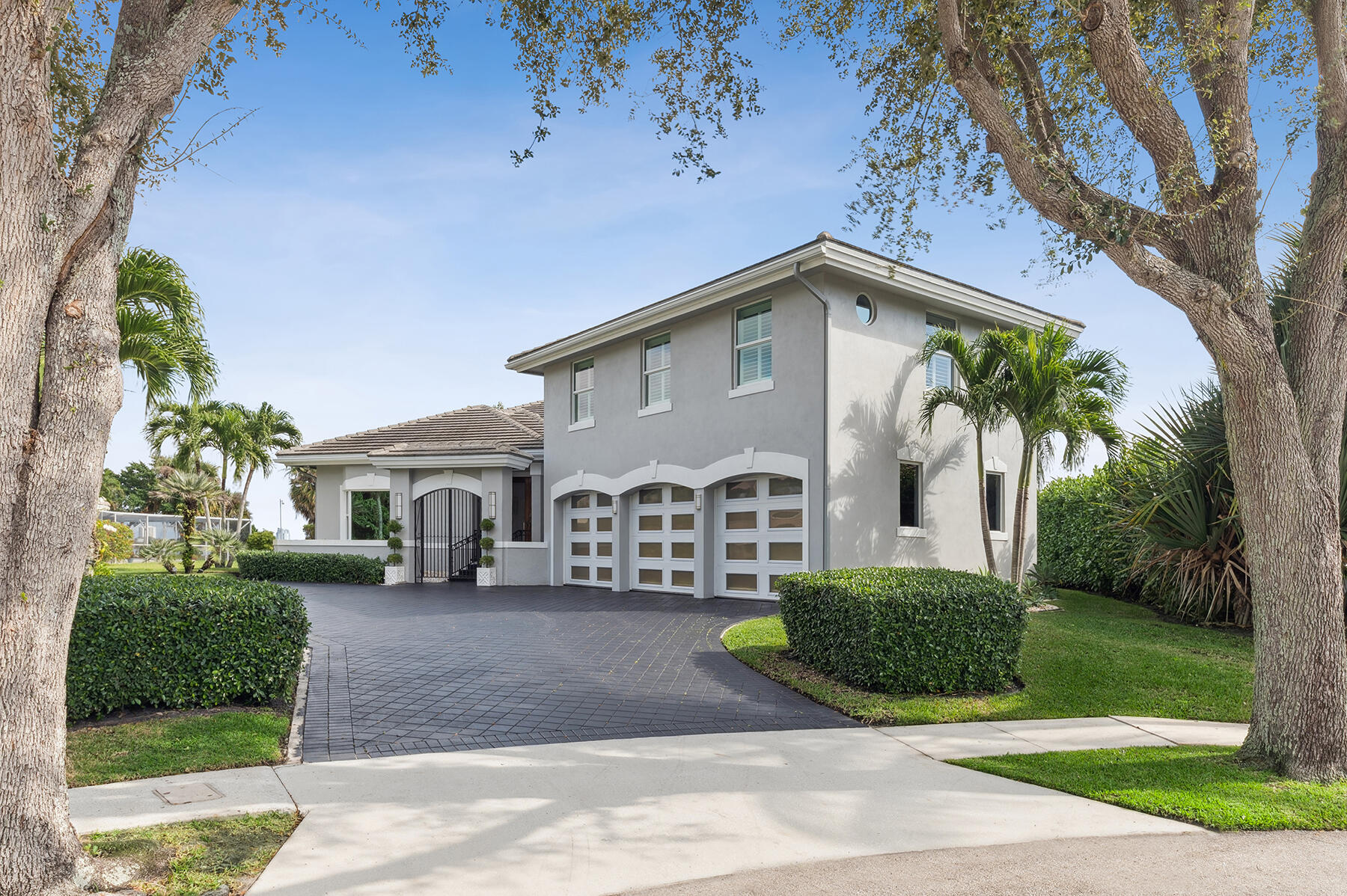 PRESIDENT COUNTRY CLUB PL 4 - Residential