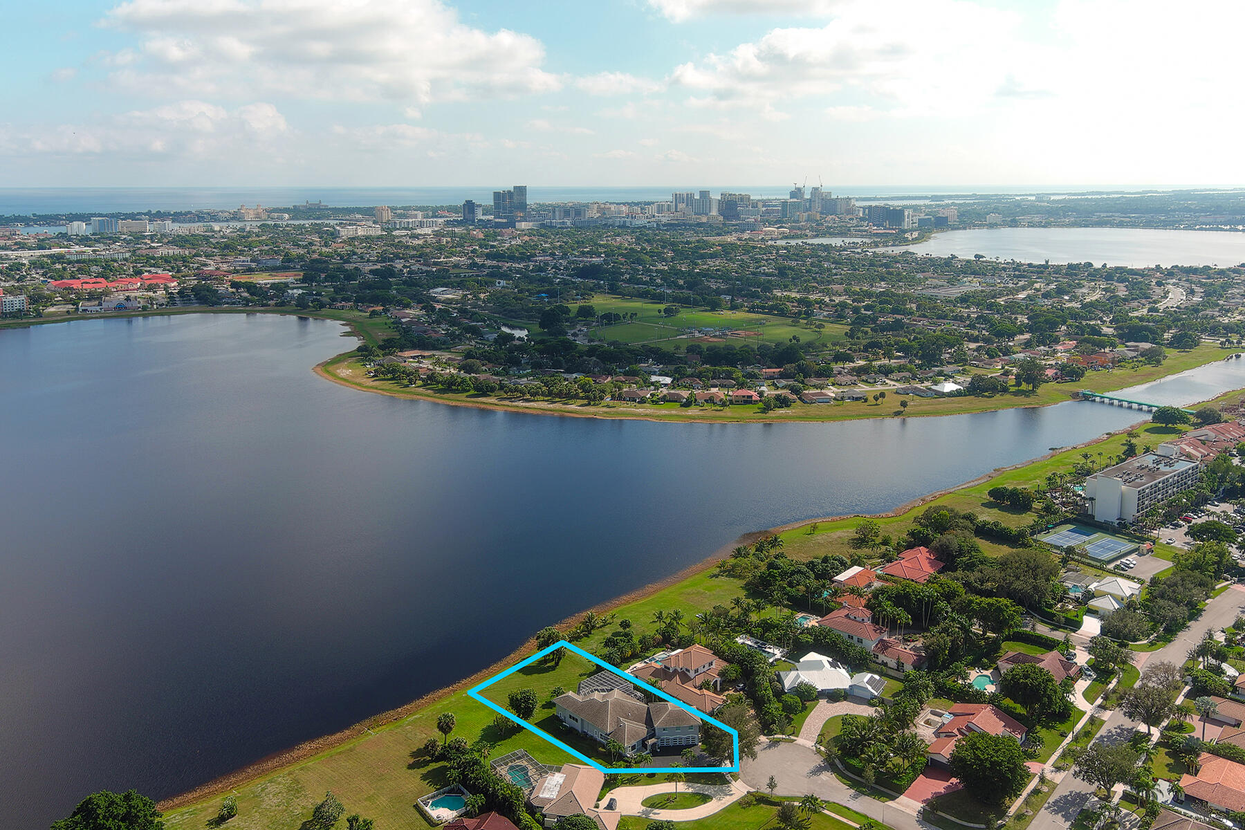 PRESIDENT COUNTRY CLUB PL 4 - Residential