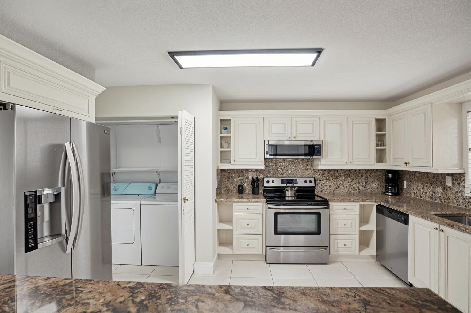 ROYAL GARDEN CONDO - Residential