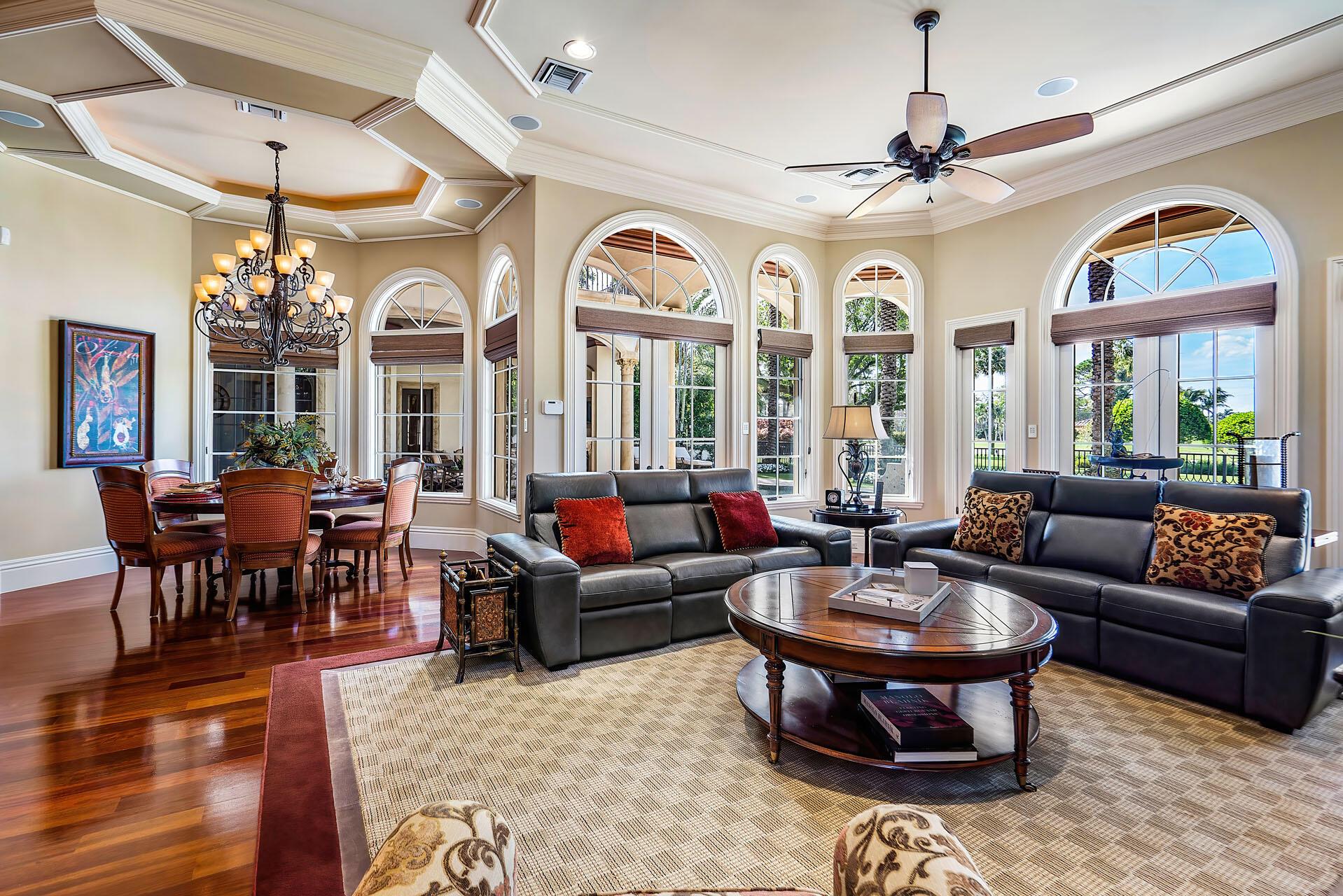 ROYAL PALM YACHT & COUNTRY CLUB - Residential