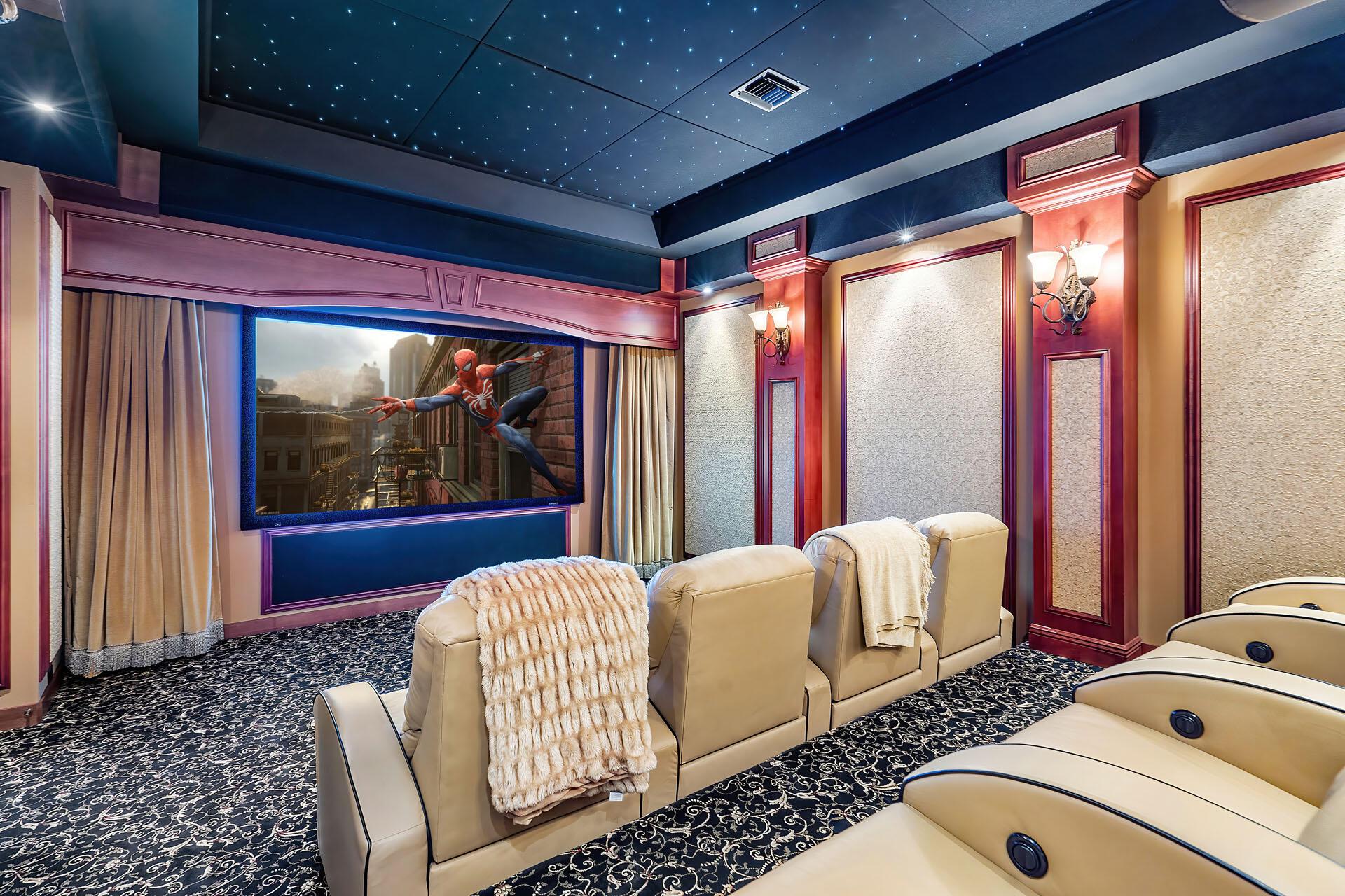 ROYAL PALM YACHT & COUNTRY CLUB - Residential