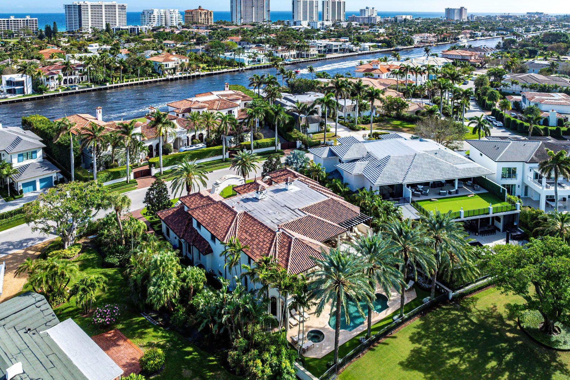 ROYAL PALM YACHT & COUNTRY CLUB - Residential