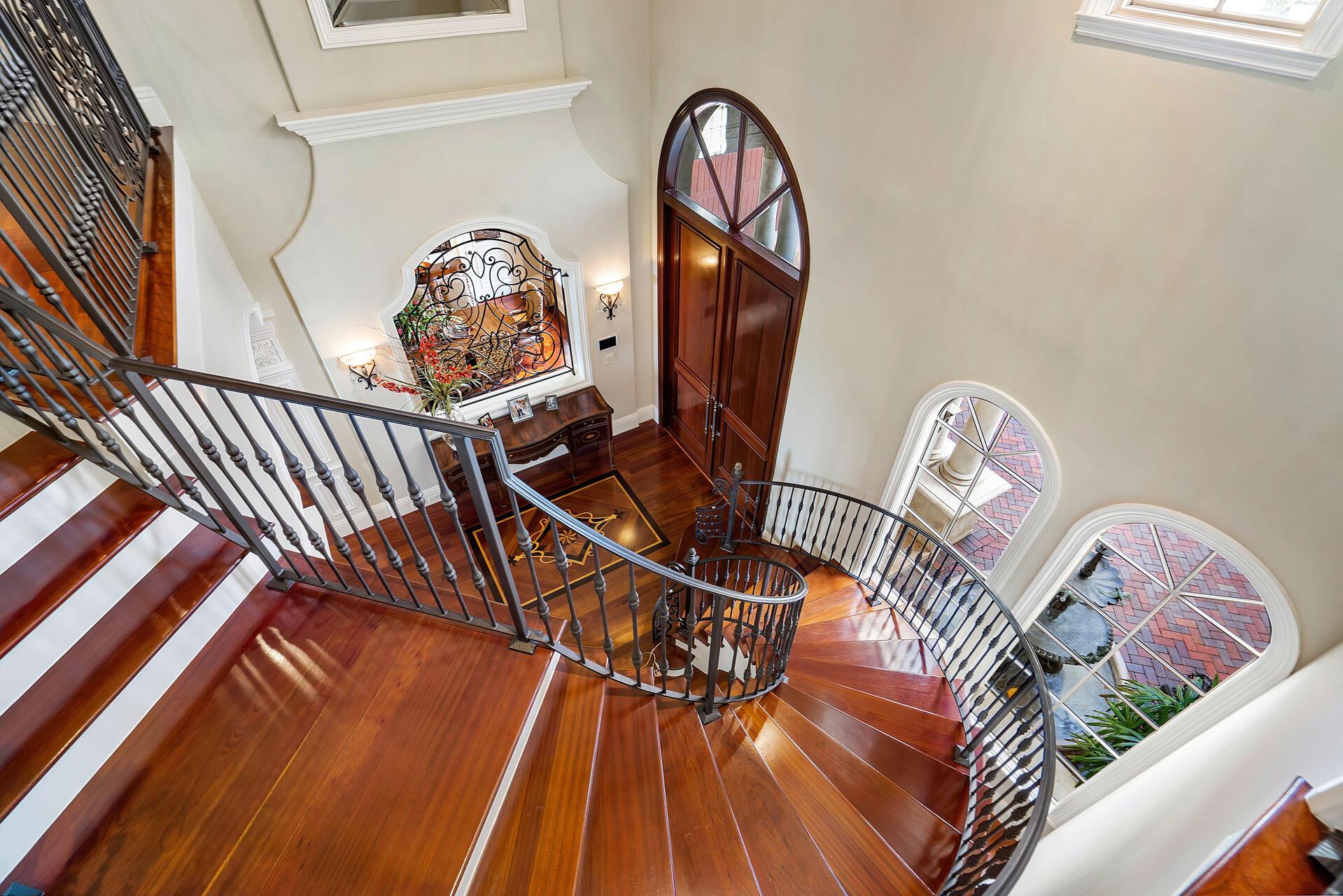 ROYAL PALM YACHT & COUNTRY CLUB - Residential