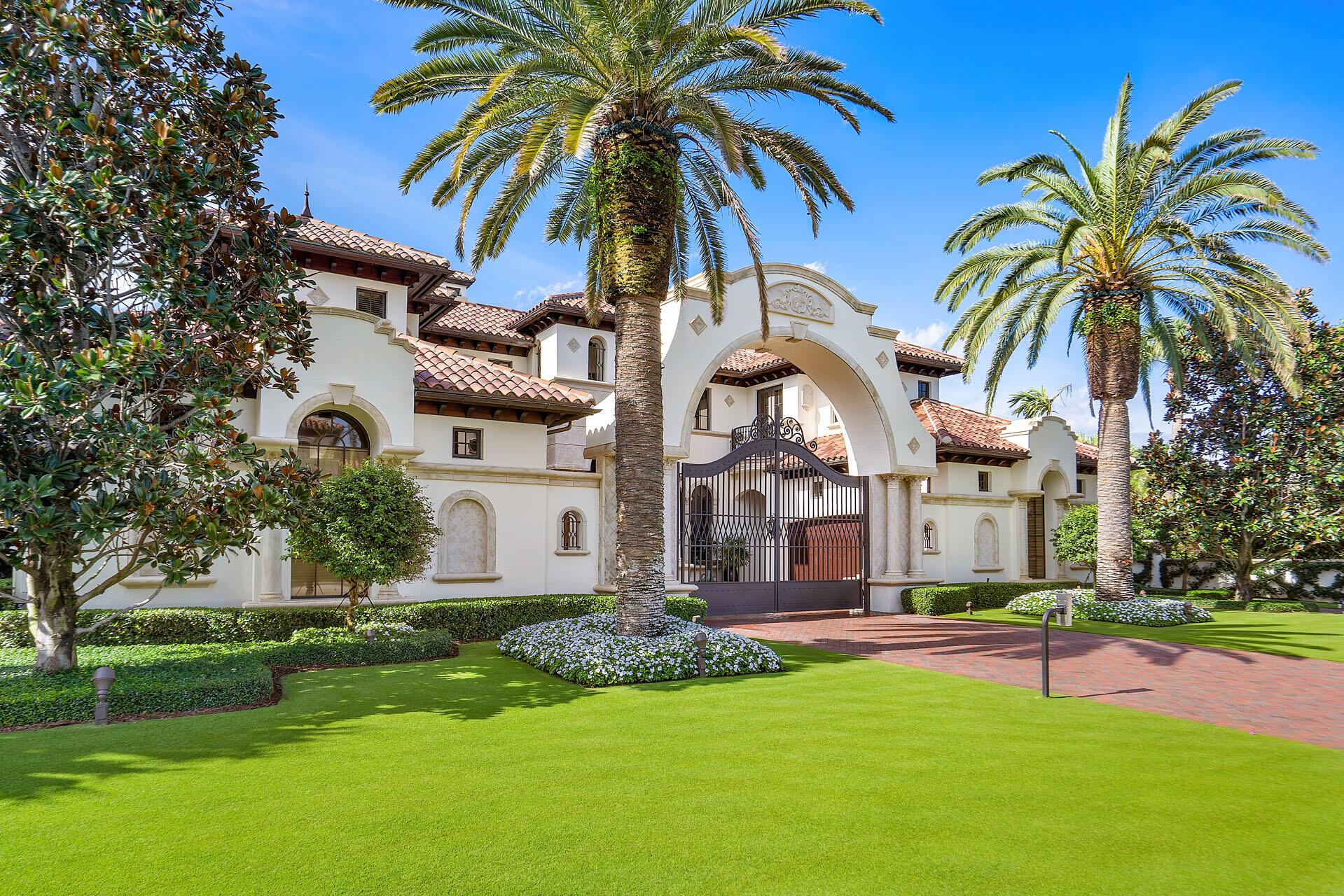 ROYAL PALM YACHT & COUNTRY CLUB - Residential