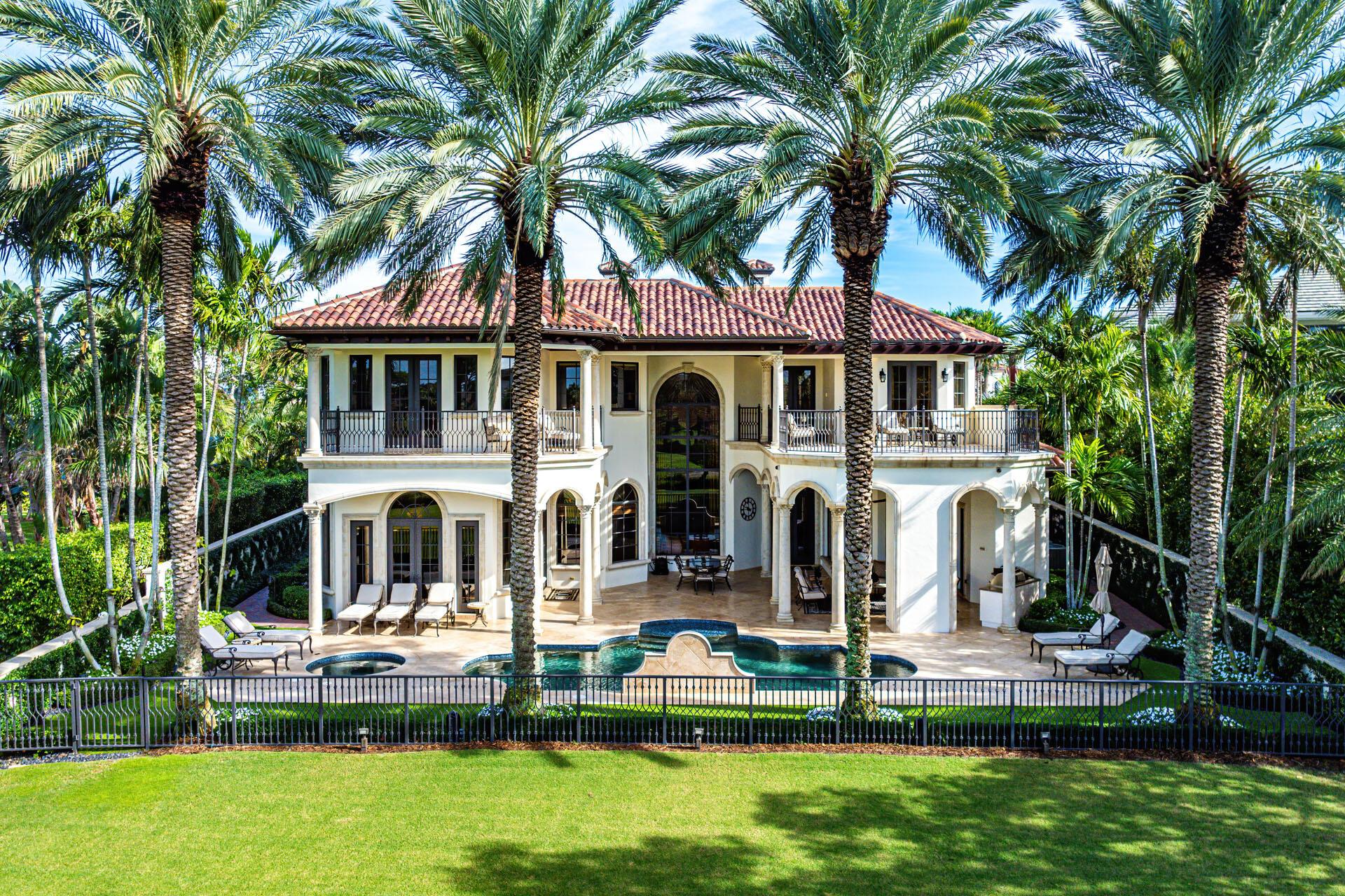 ROYAL PALM YACHT & COUNTRY CLUB - Residential