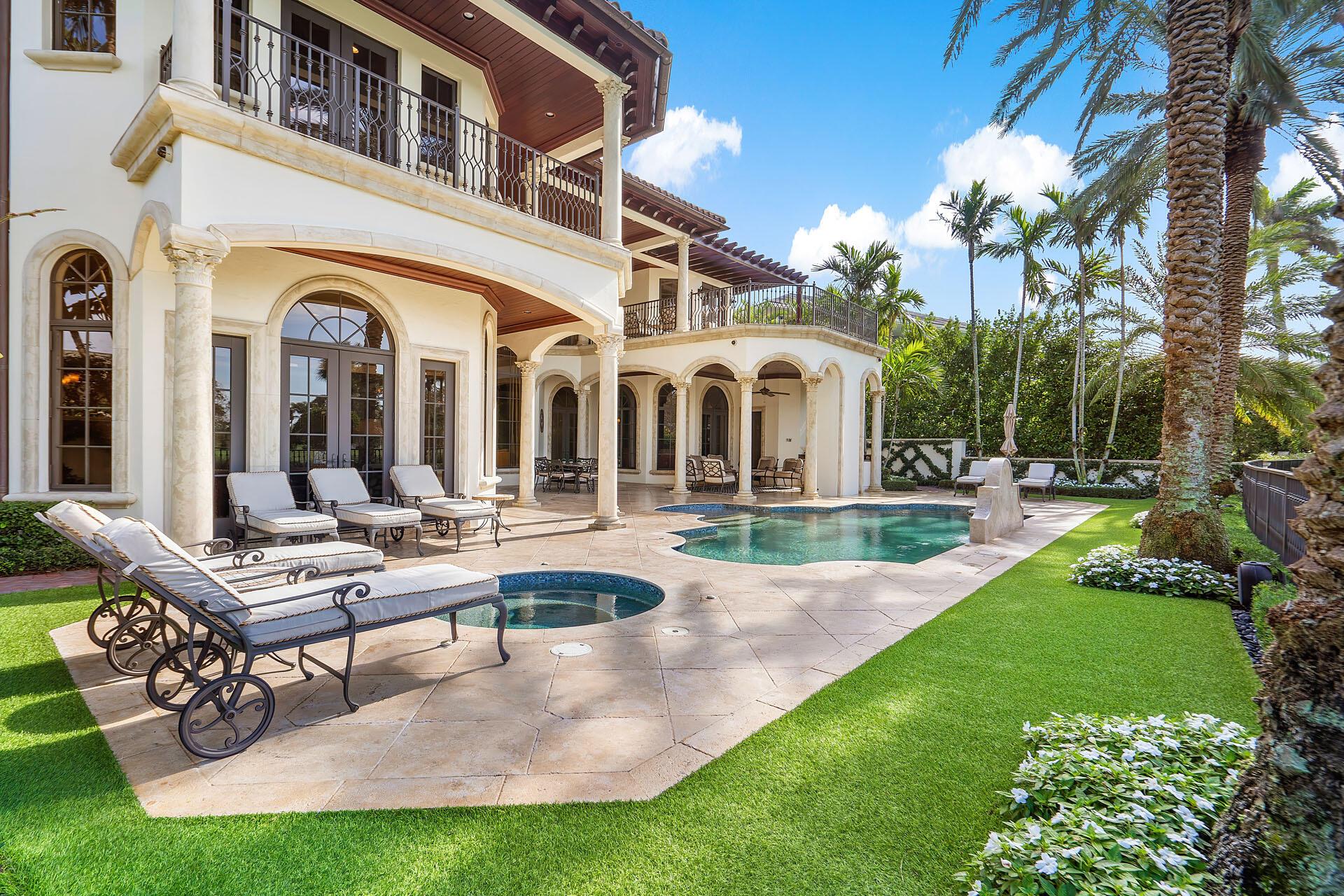 ROYAL PALM YACHT & COUNTRY CLUB - Residential