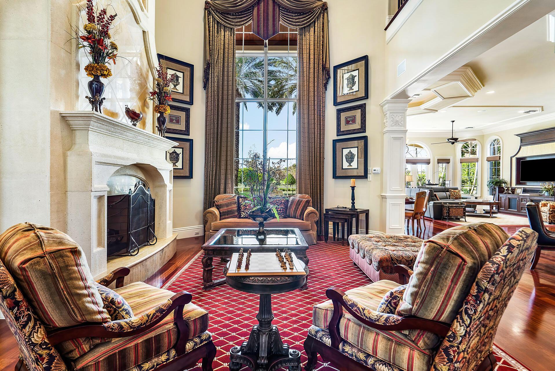 ROYAL PALM YACHT & COUNTRY CLUB - Residential