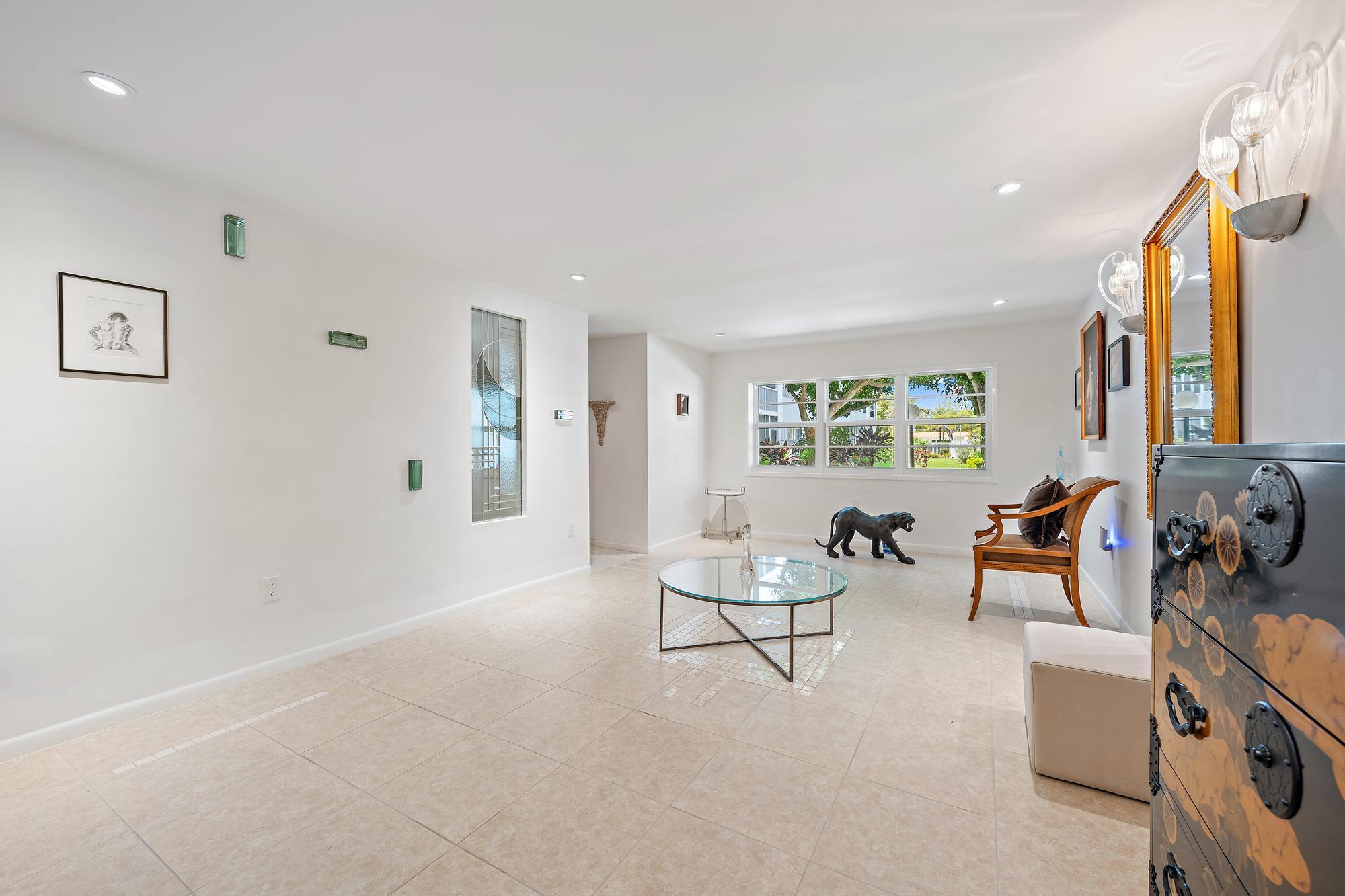 PALM LAKE 1 CONDO - Residential