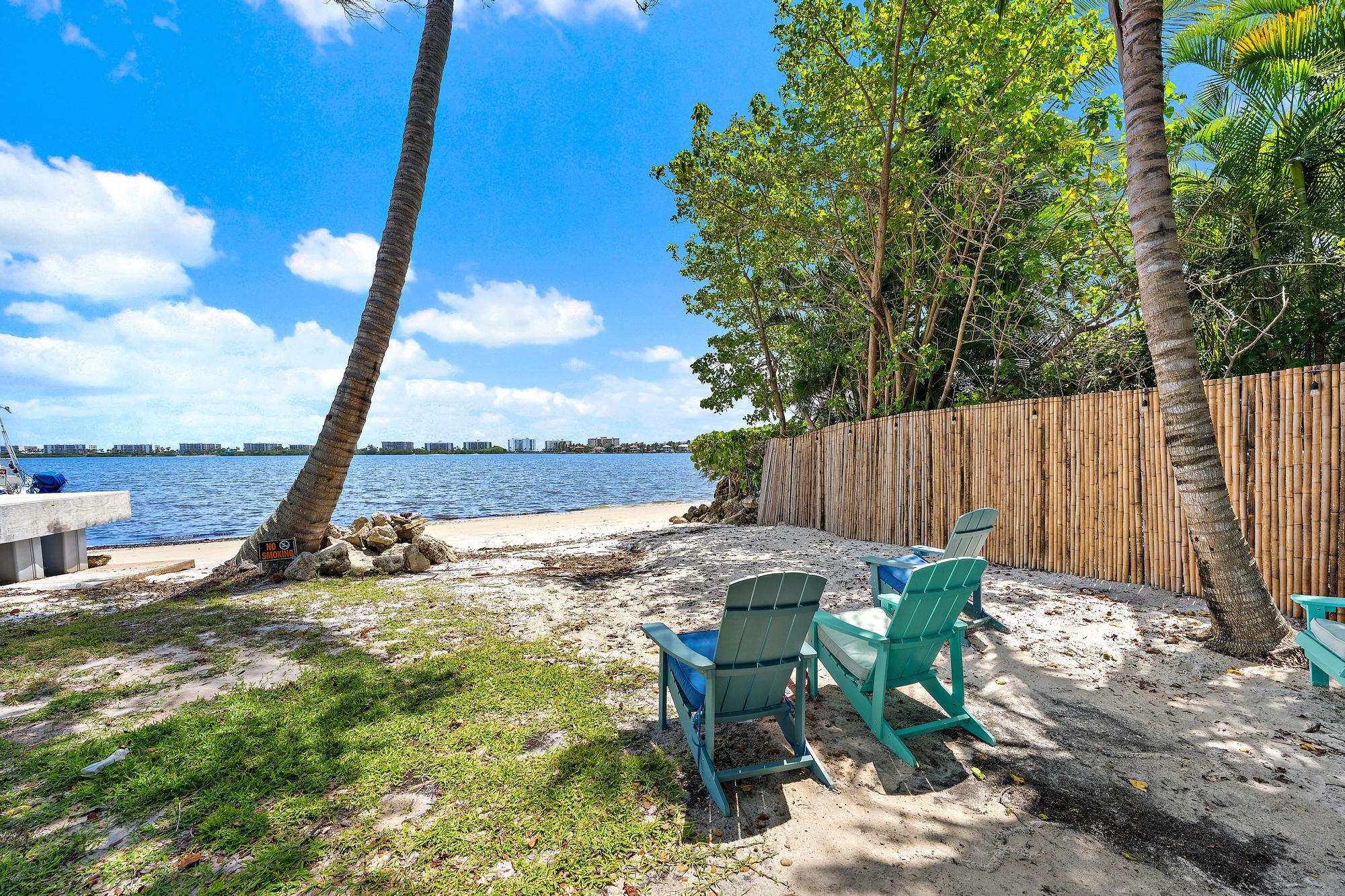 PALM LAKE 1 CONDO - Residential