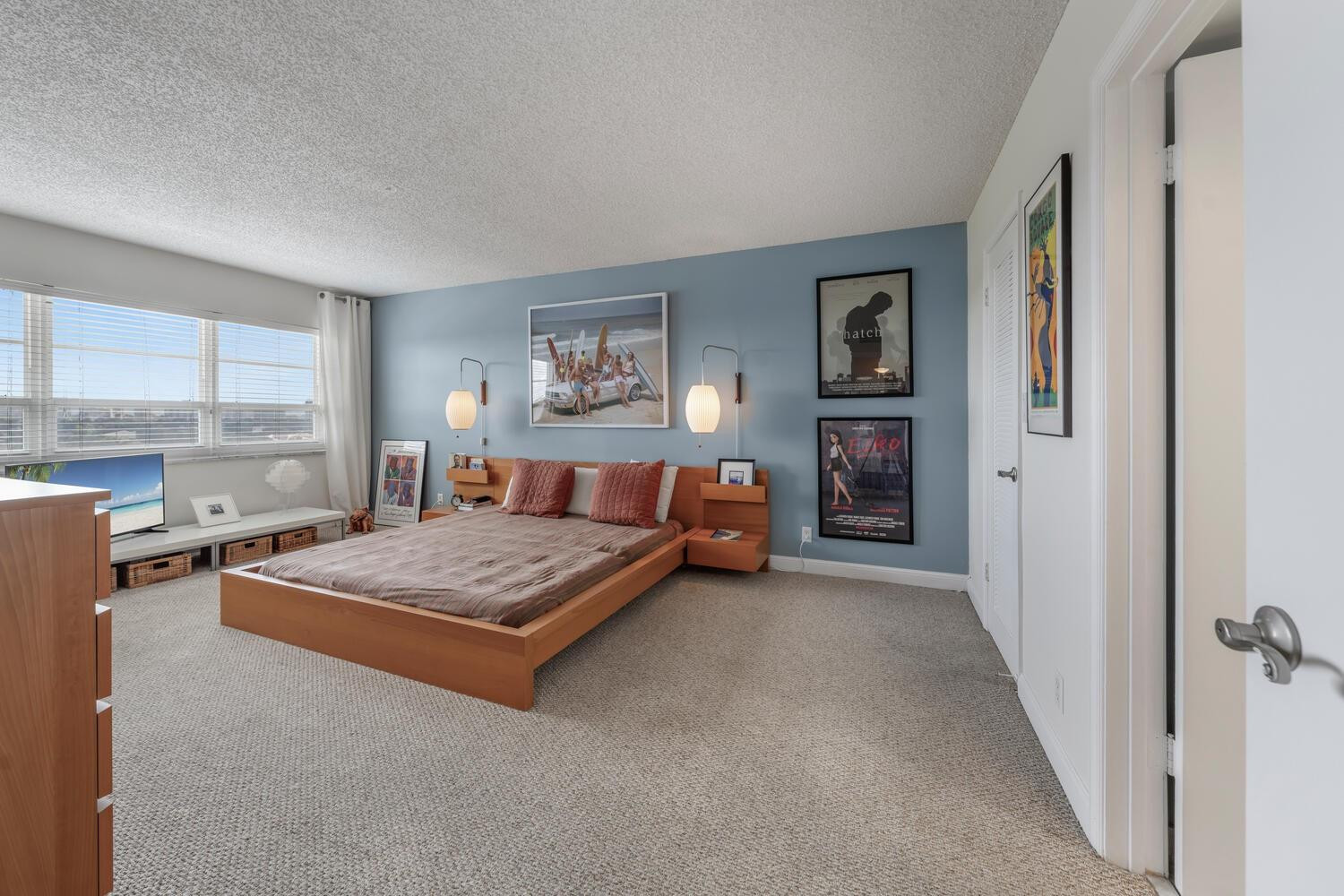 Essex Tower - Residential