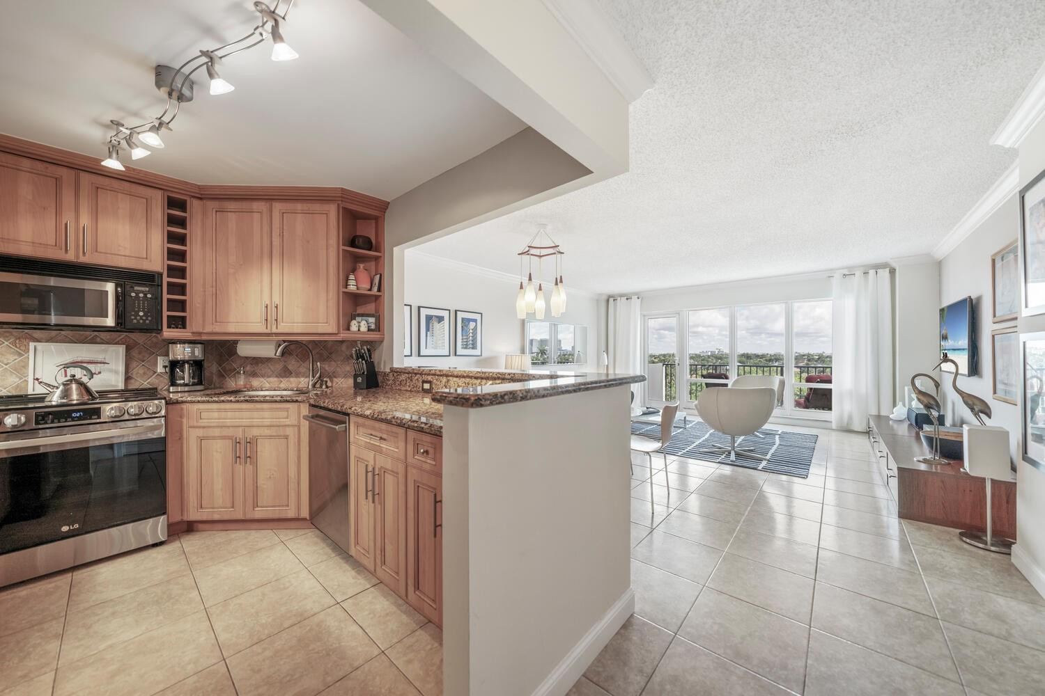 Essex Tower - Residential