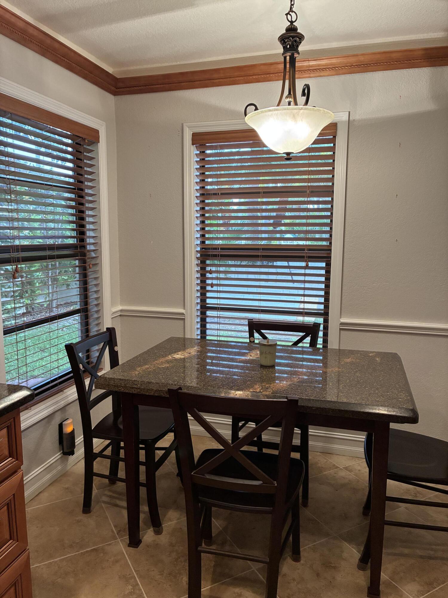 MIRROR LAKES 1 - Residential