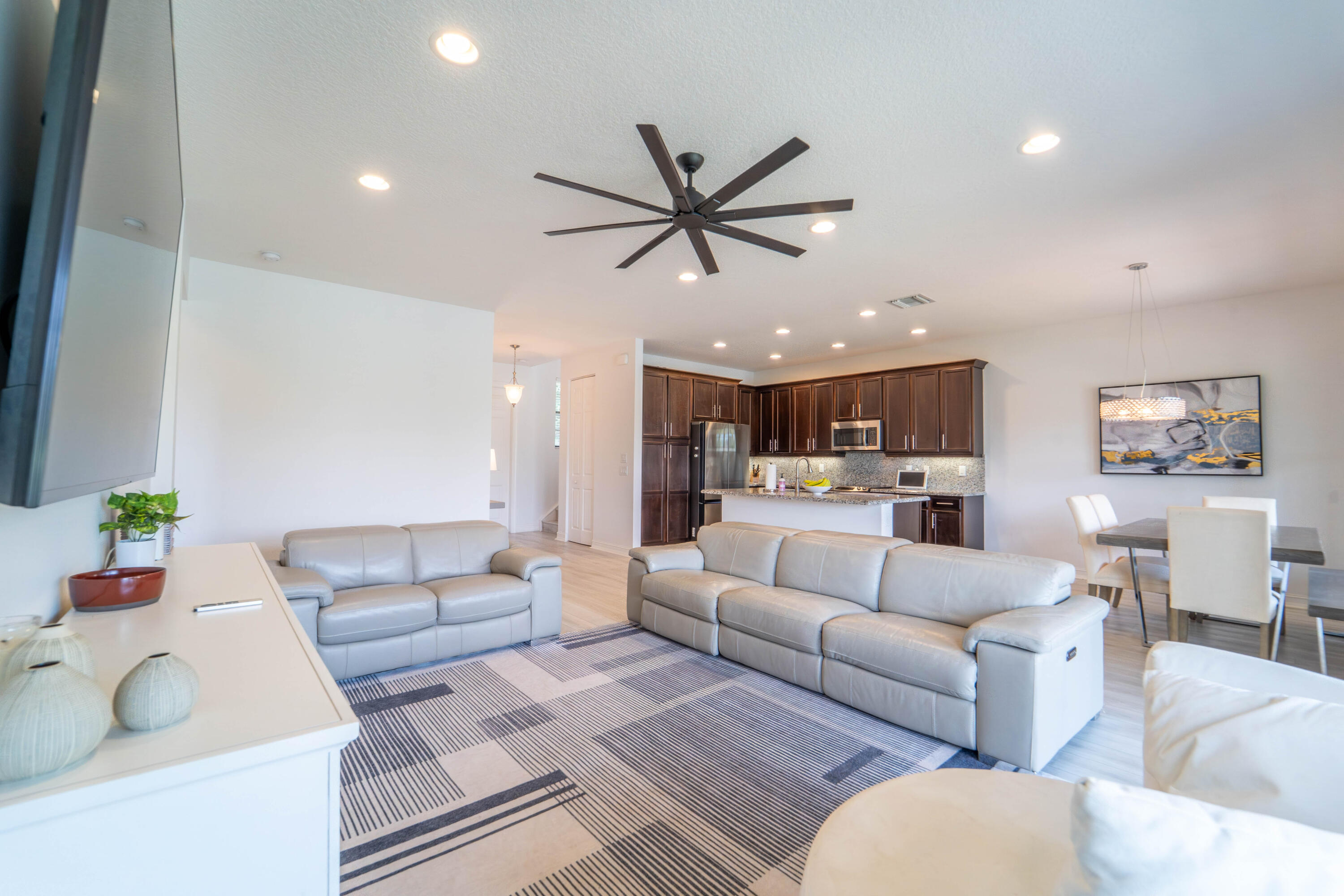 ATLANTIC COMMONS PL 5 - Residential