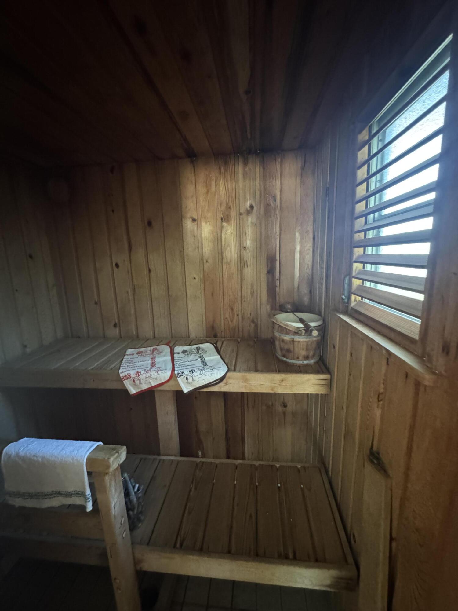 NORTH LAKE WORTH - Residential Lease