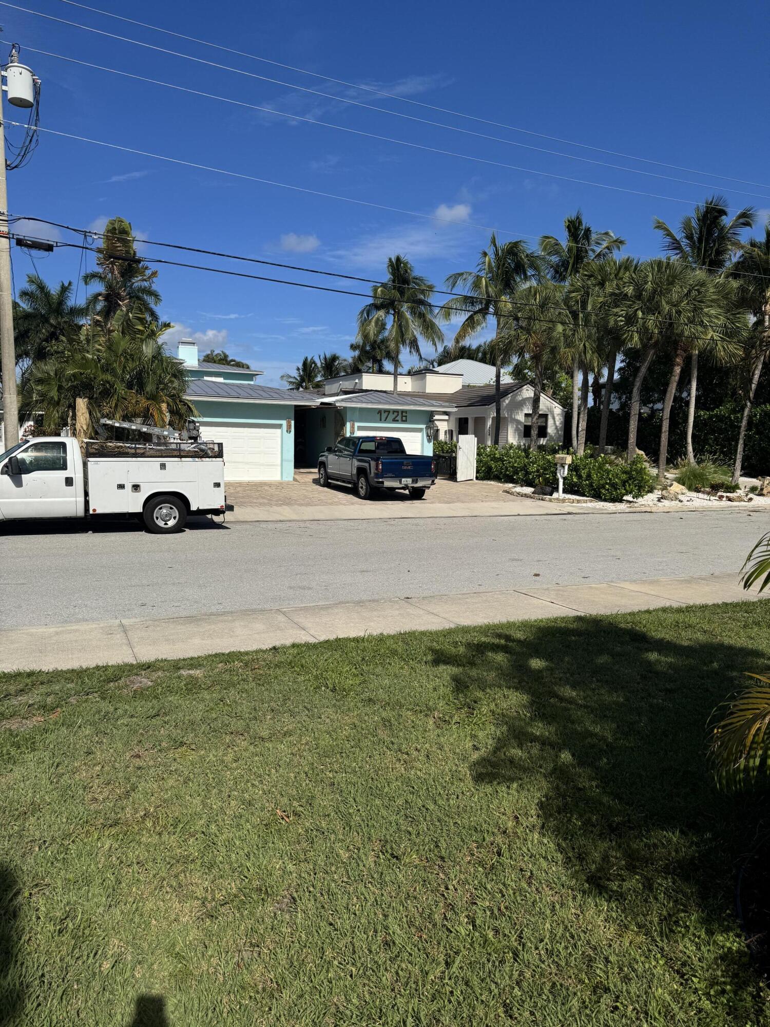 NORTH LAKE WORTH - Residential Lease