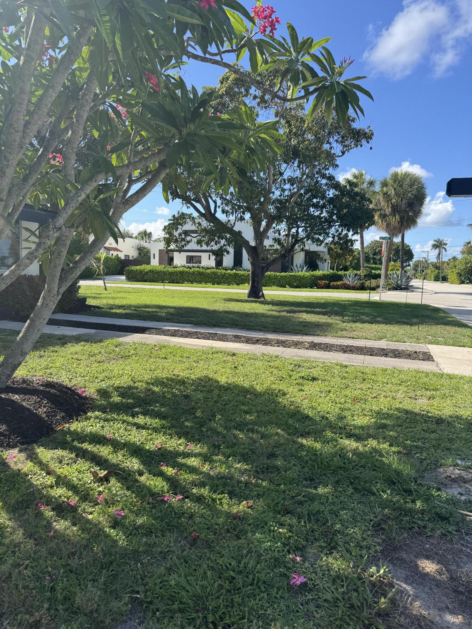NORTH LAKE WORTH - Residential Lease